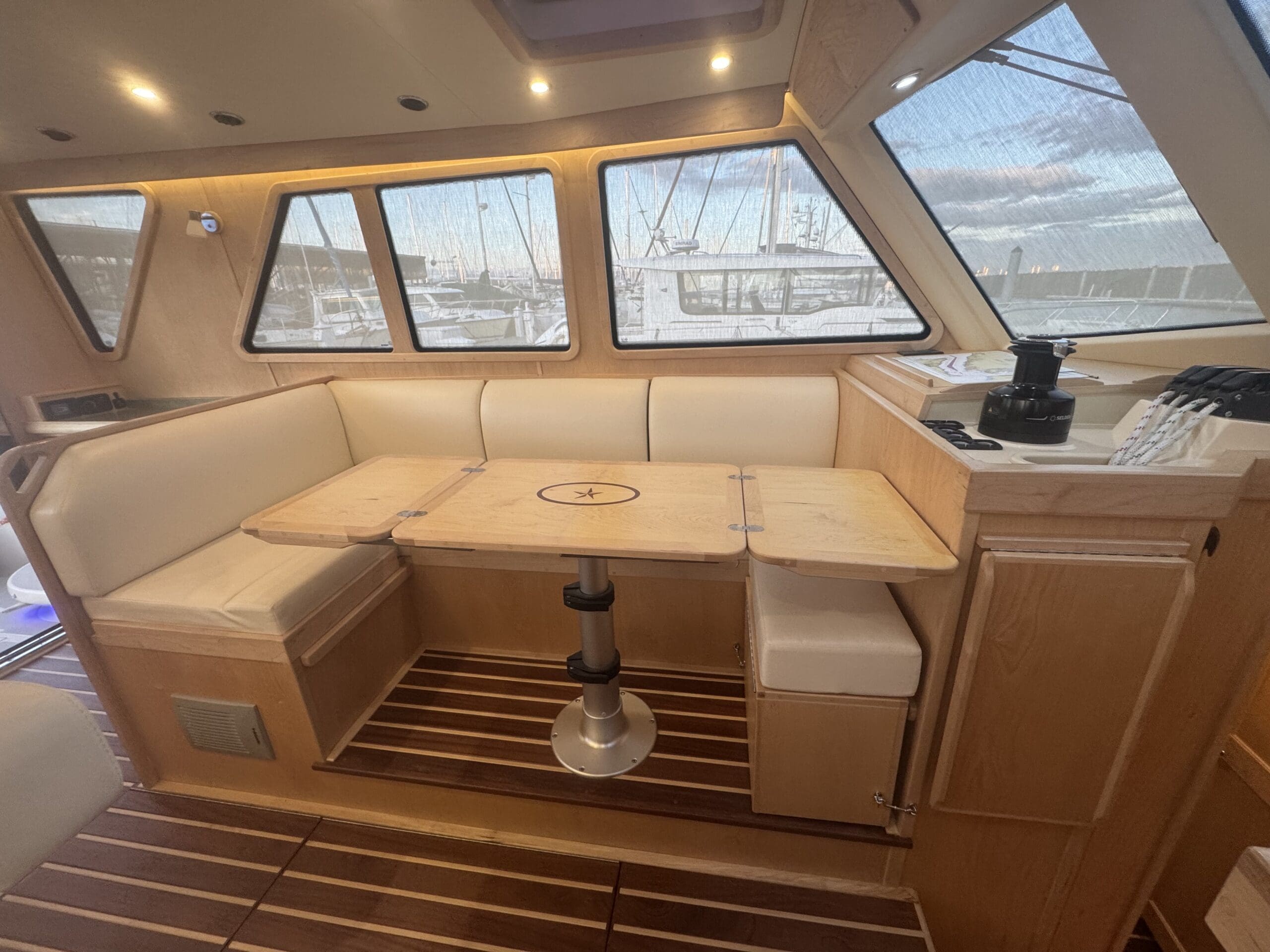 Island Packet Yachts 42 Motor Sailer — Foto 8