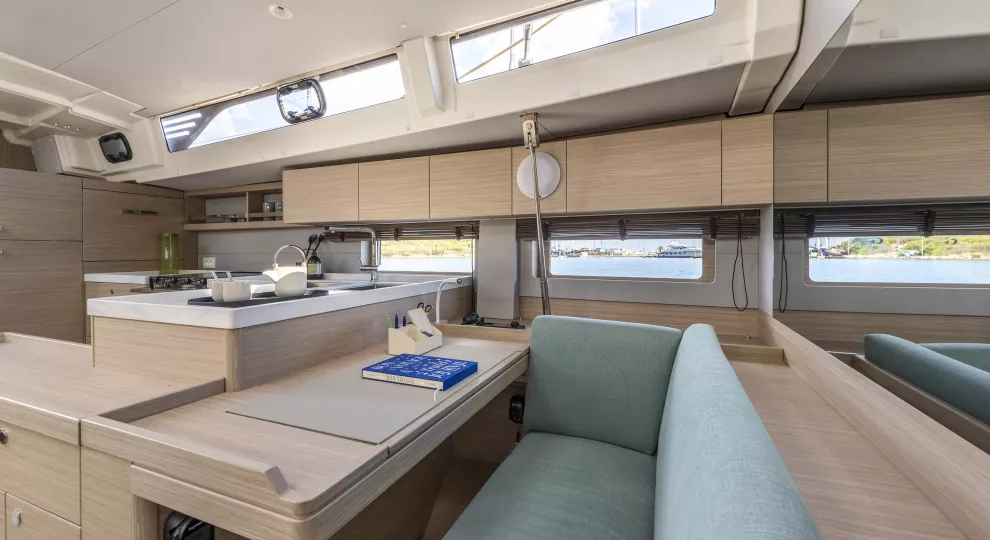 Beneteau Oceanis 52 — photo 11