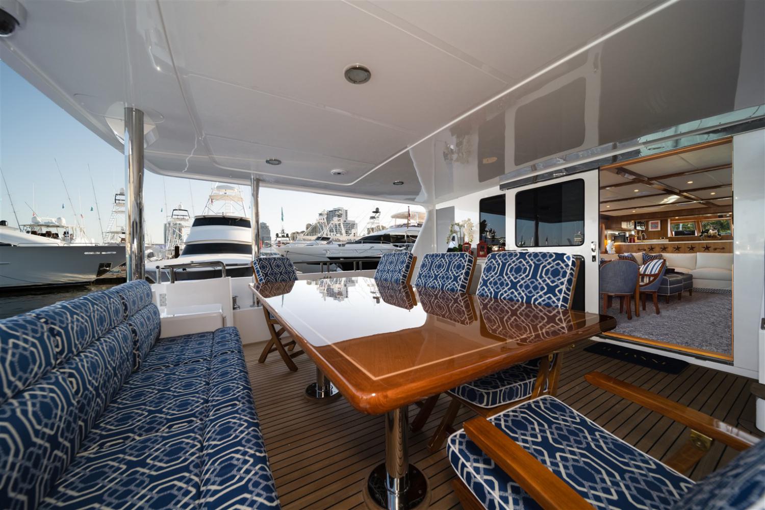 Outer Reef Yachts 900 Motoryacht — photo 4