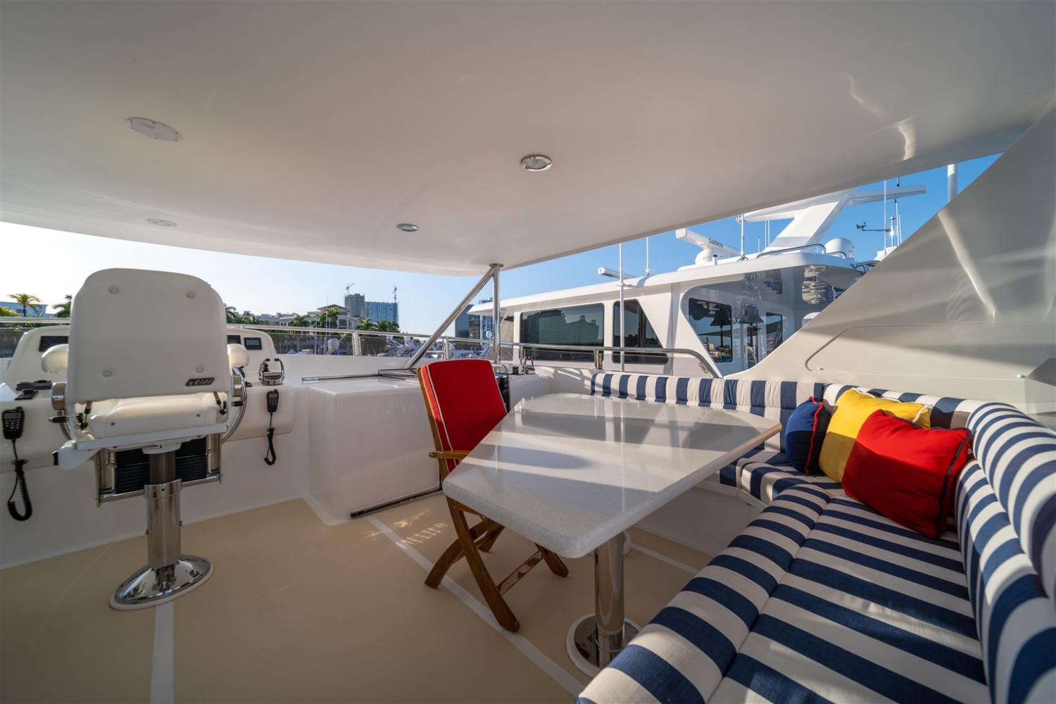 Outer Reef Yachts 900 Motoryacht — photo 10