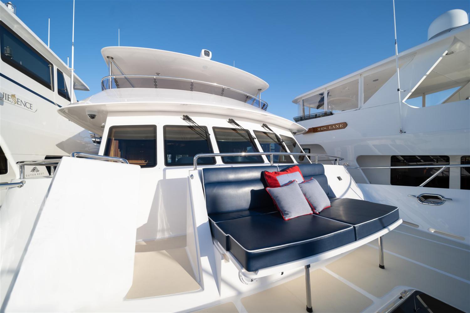 Outer Reef Yachts 900 Motoryacht — photo 6