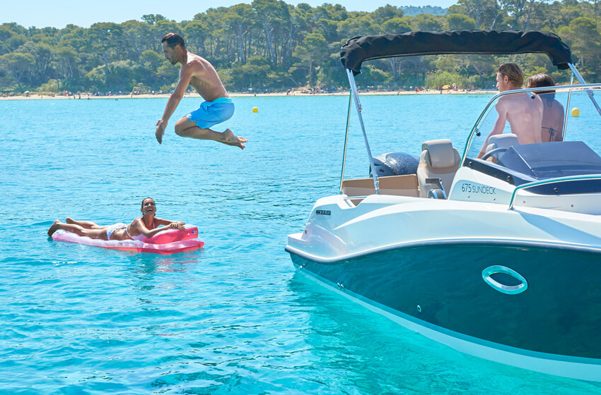 Quicksilver 675 Sundeck — photo 6