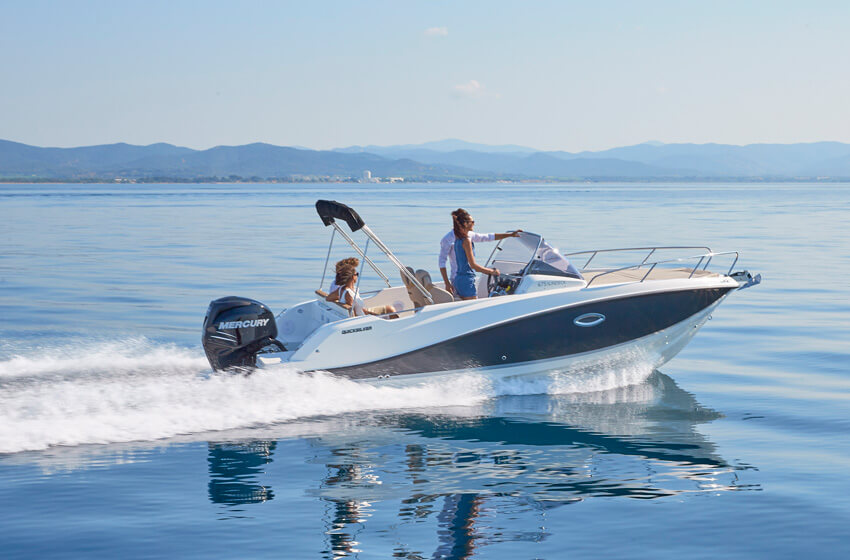 Quicksilver 675 Sundeck — photo 2