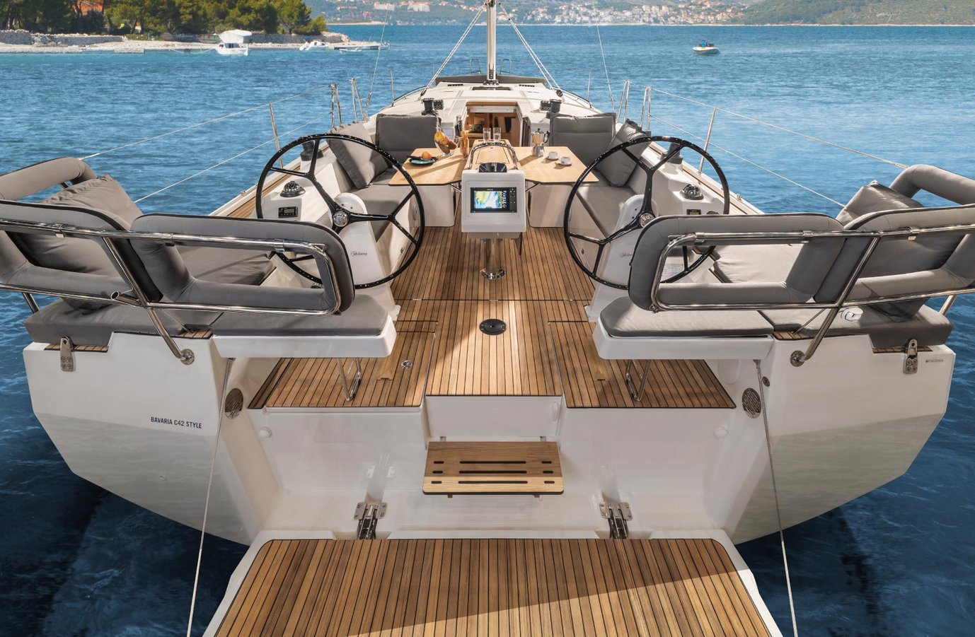 BAVARIA C42 — photo 3