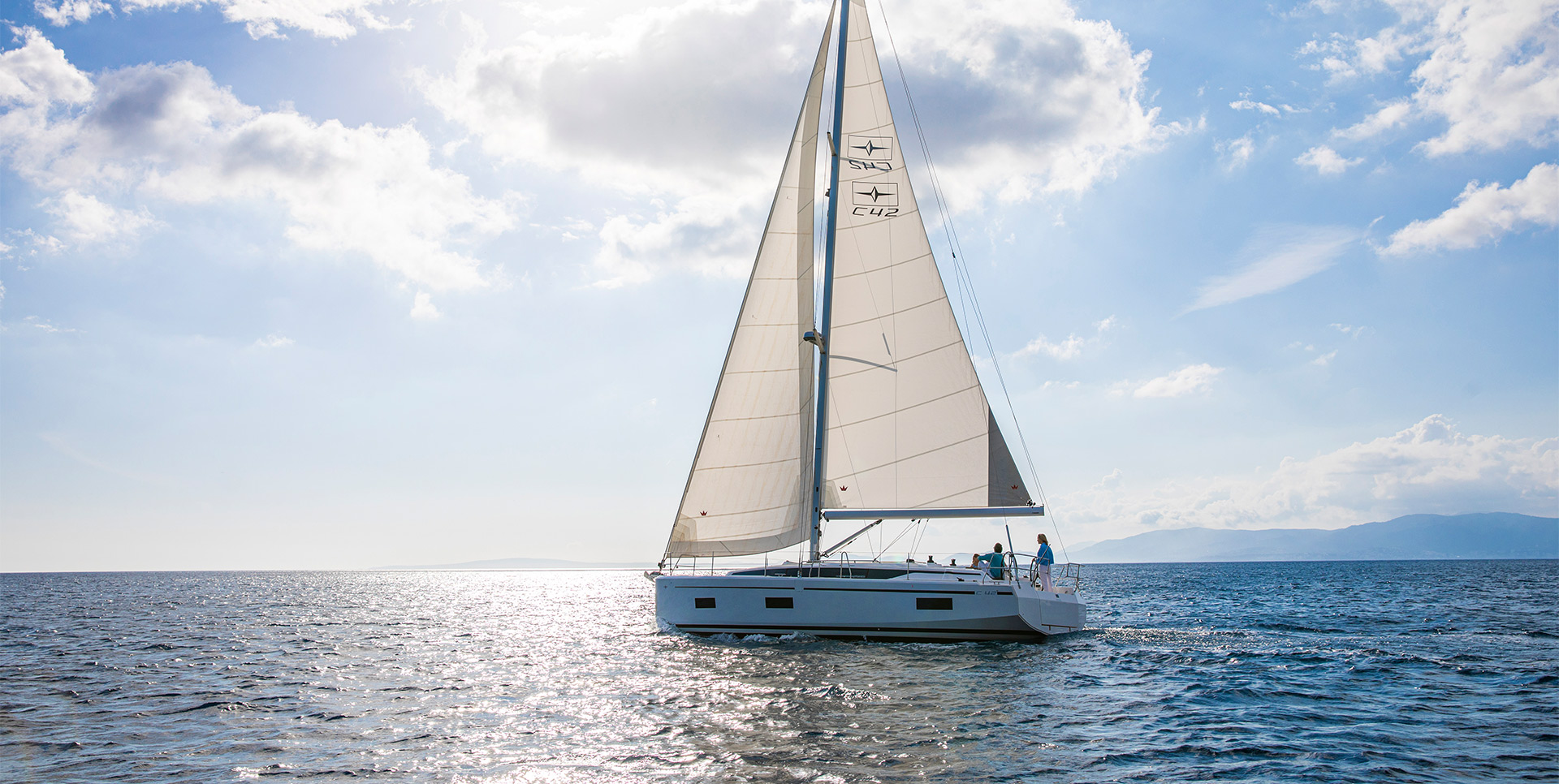 BAVARIA C42 — photo 2