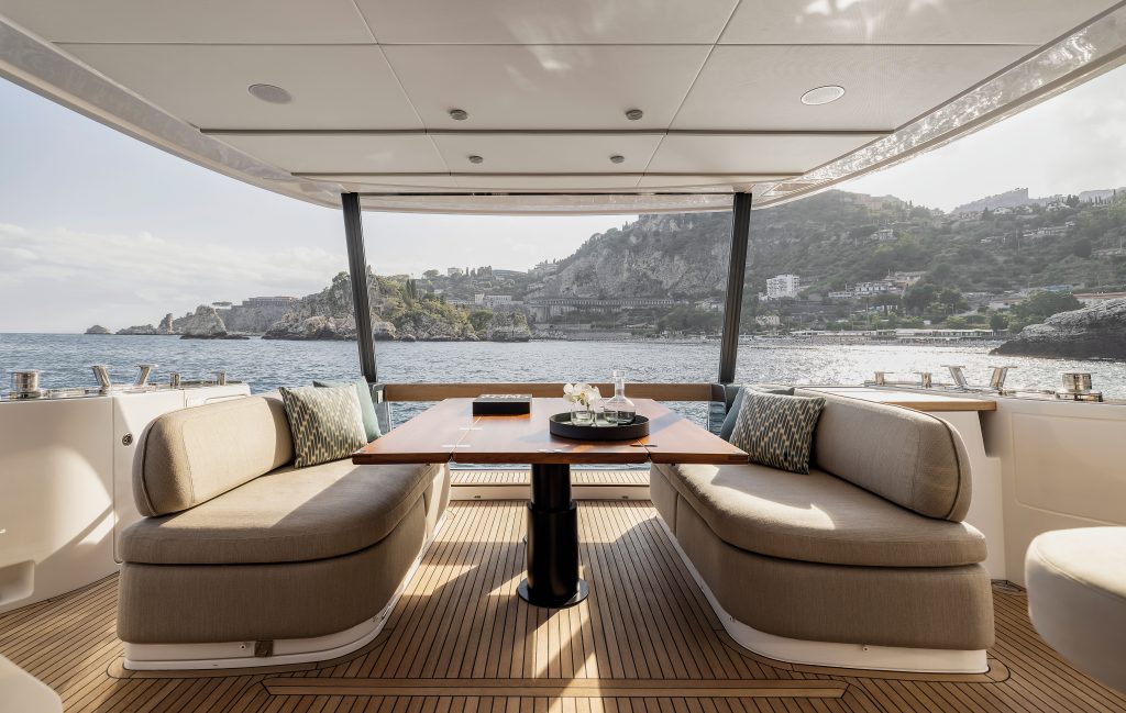 Azimut Magellano 60 — photo 2