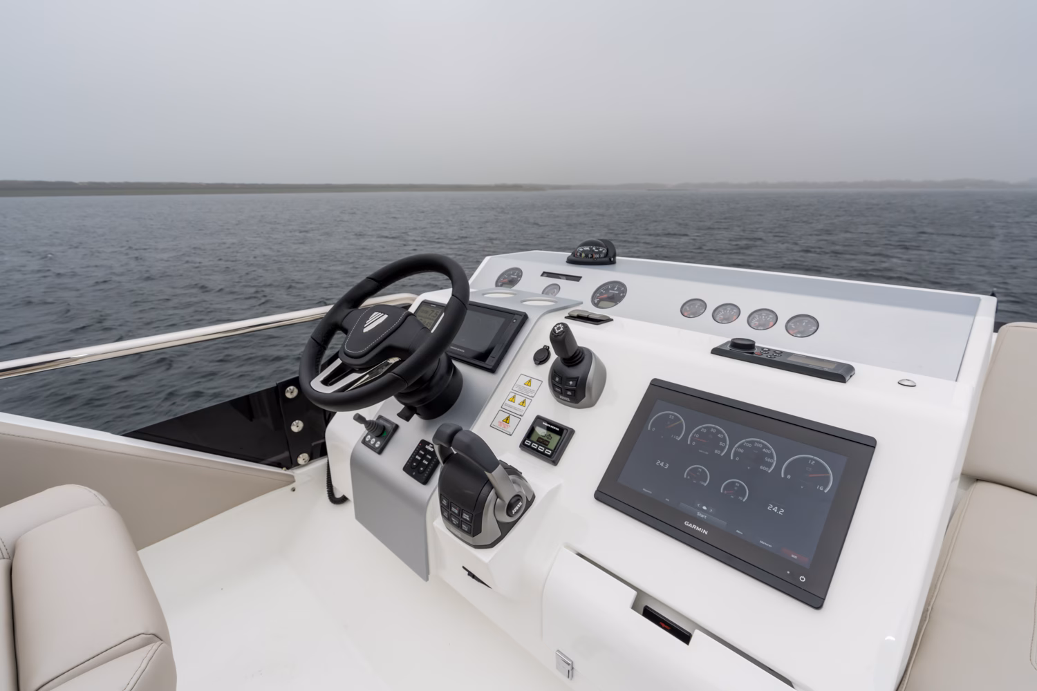 Fairline Squadron 50 — photo 6