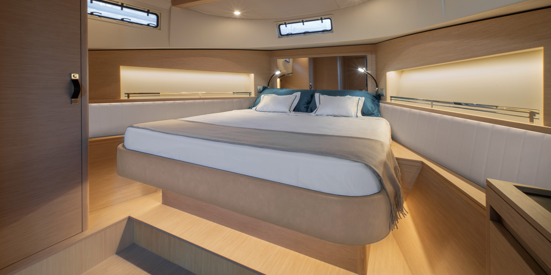 Solaris Power 44 Open ST — photo 5