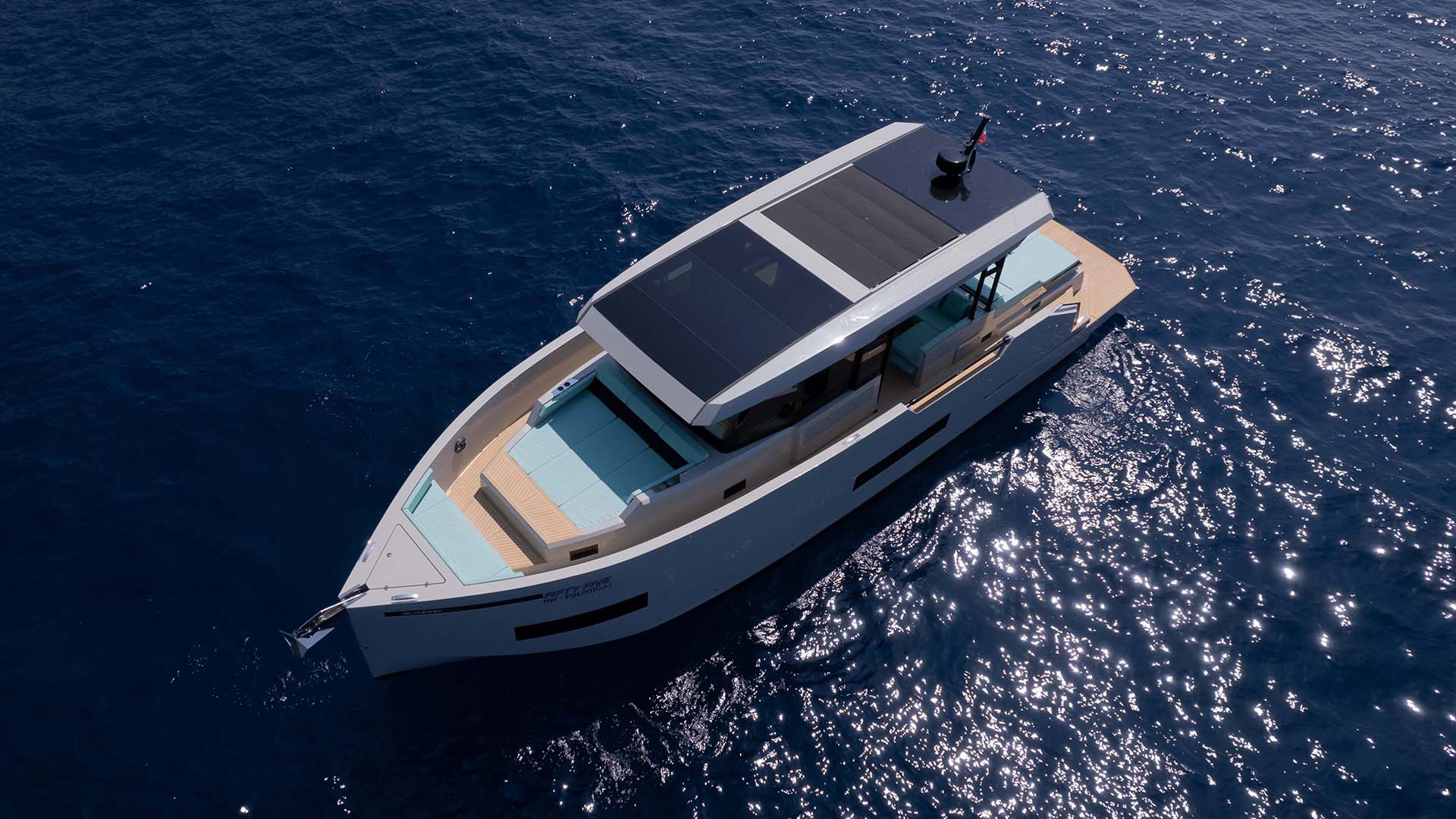 De Antonio Yachts D50 Coupe — photo 2