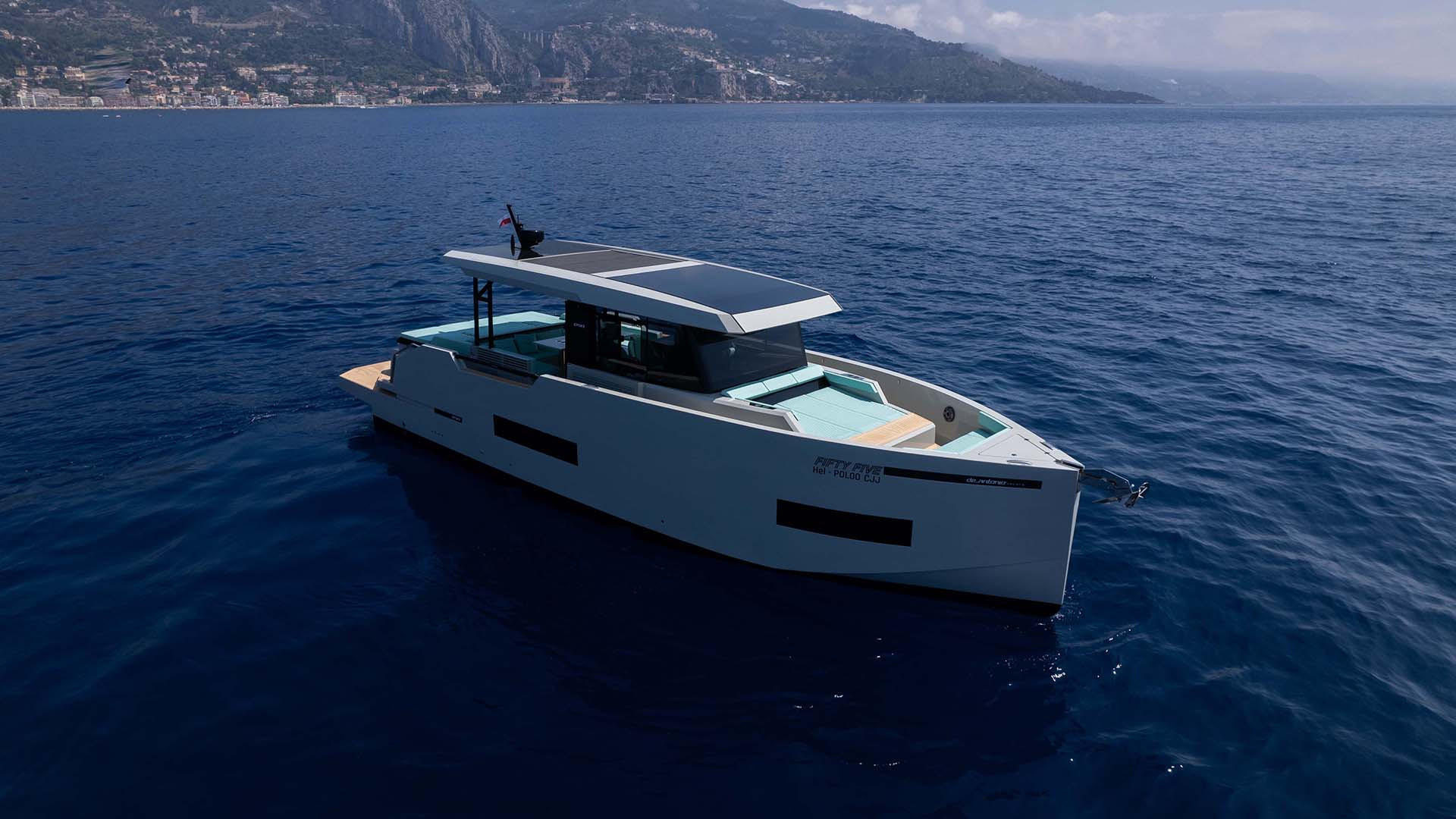 De Antonio Yachts D50 Coupe — photo 4