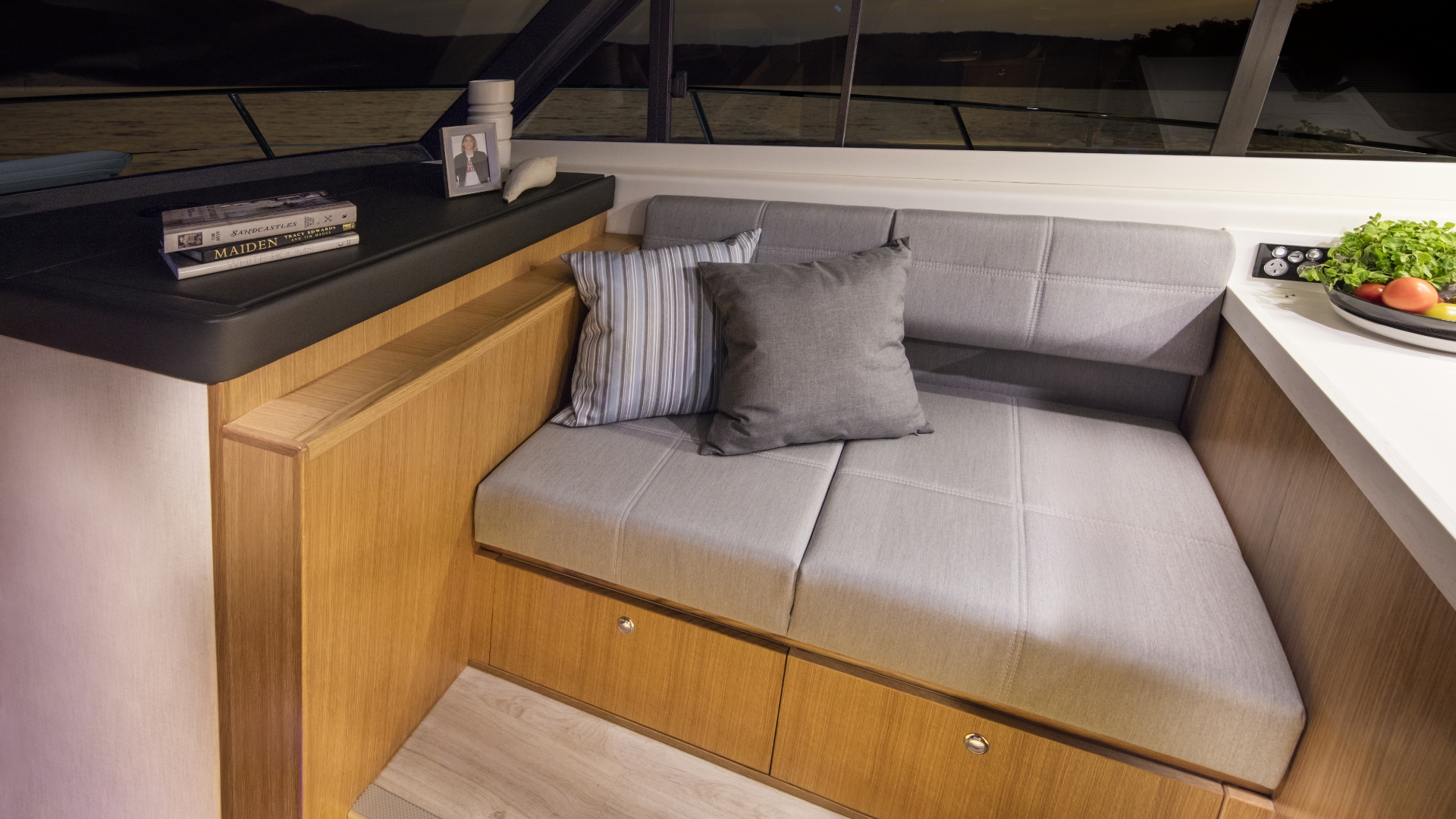 Riviera 395 SUV — photo 10