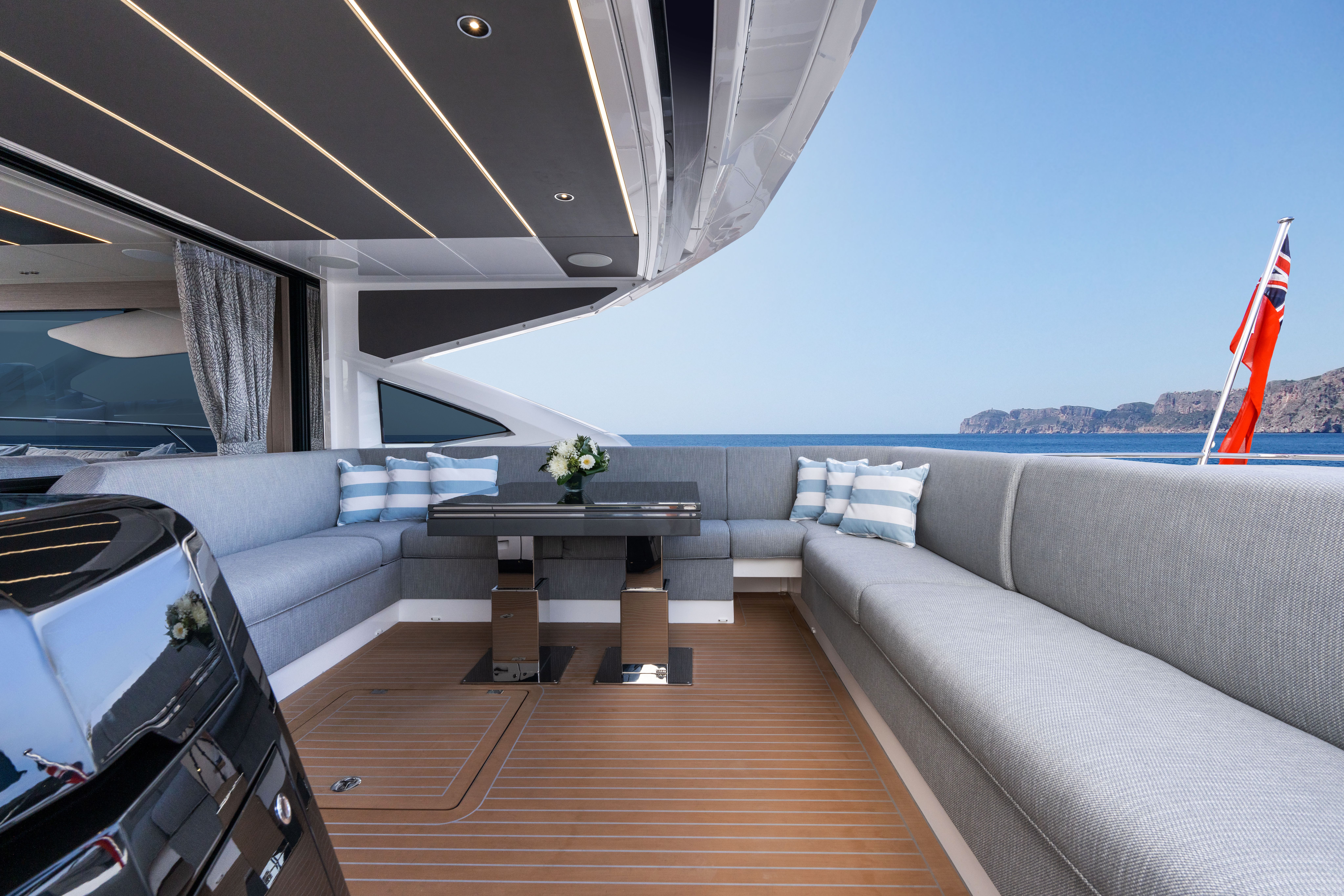Sunseeker Predator 75 — photo 2