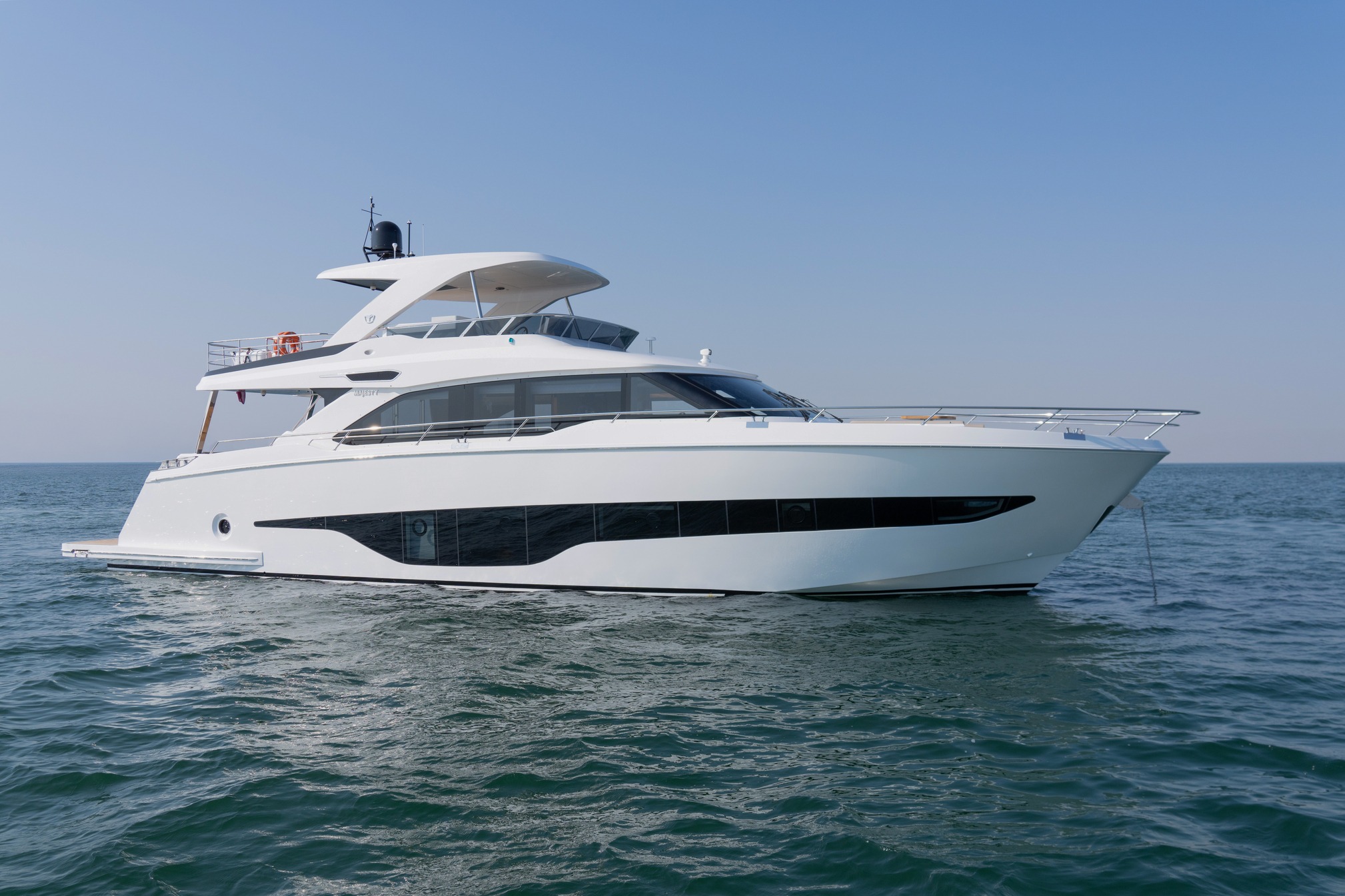 Majesty 72 — photo 5