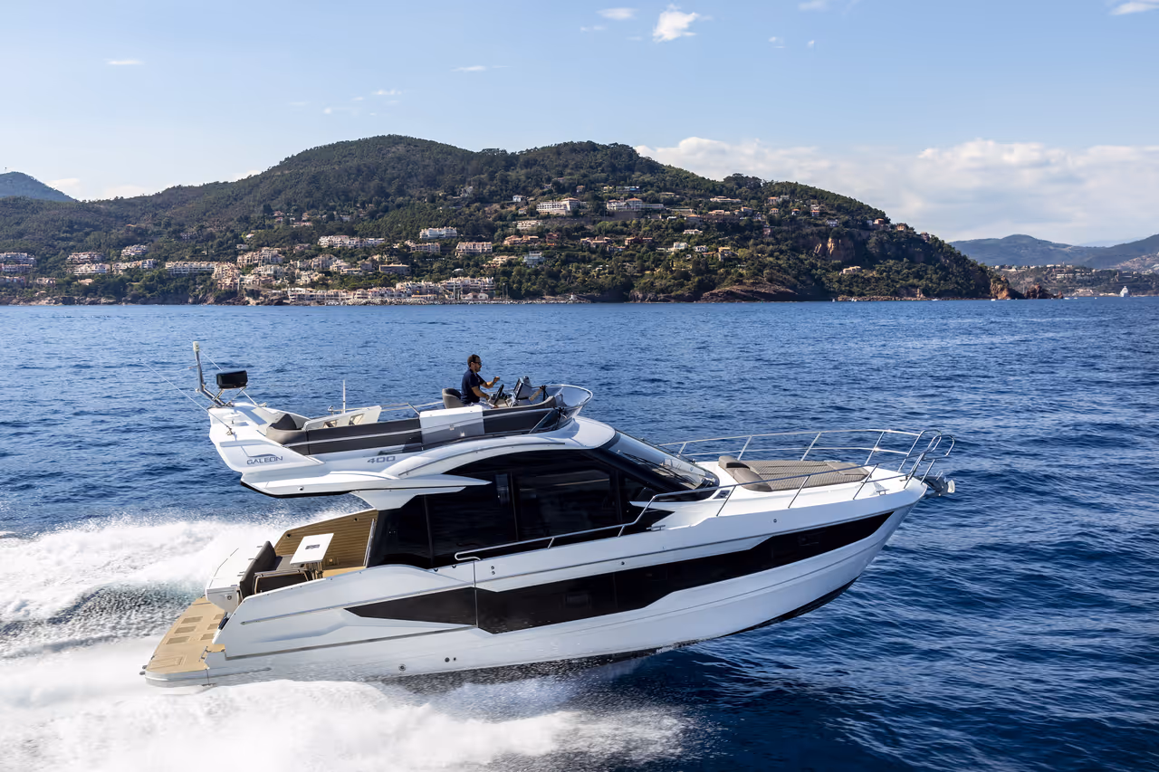 Galeon 400 FLY — photo 6
