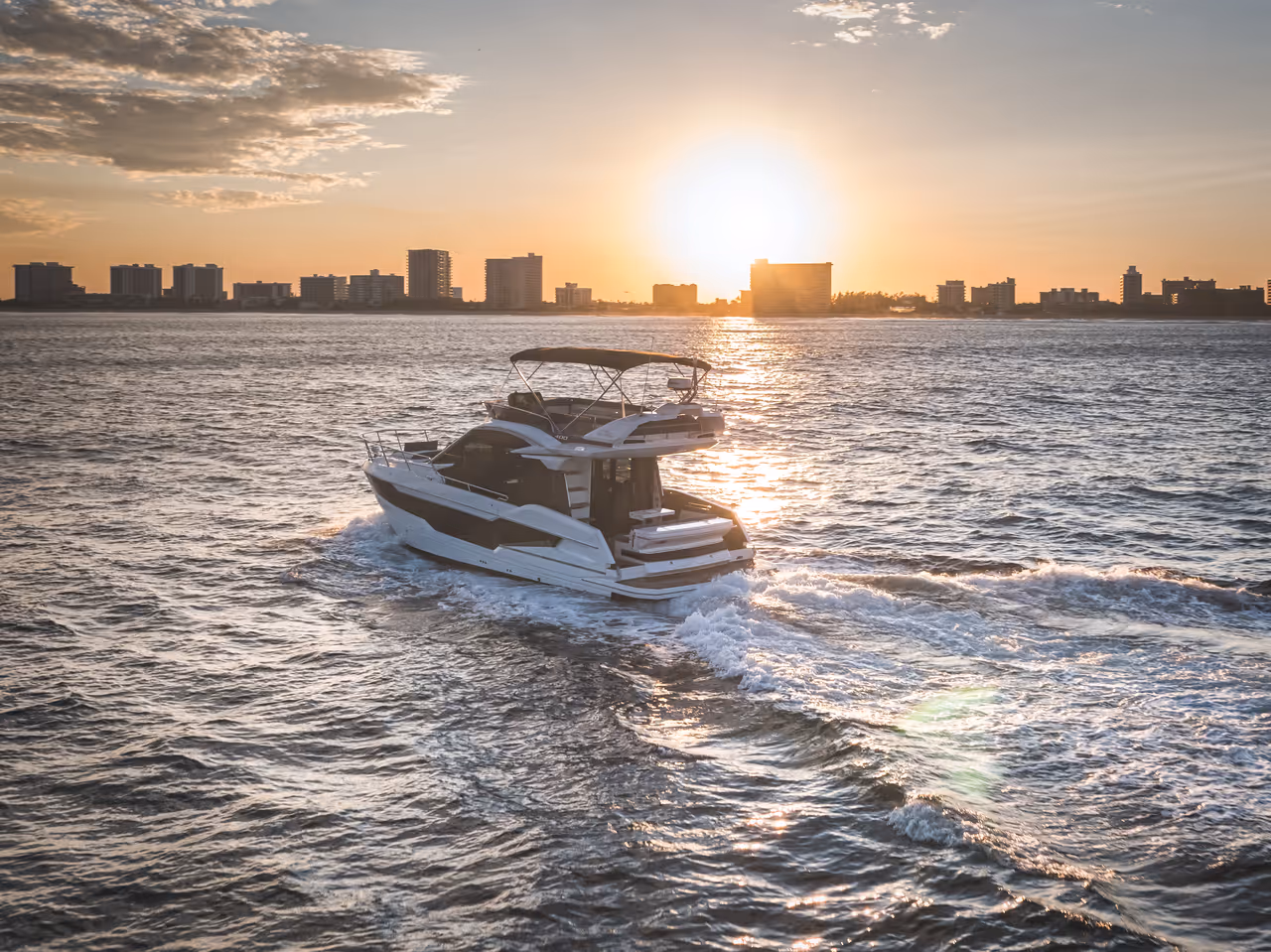 Galeon 400 FLY — photo 10