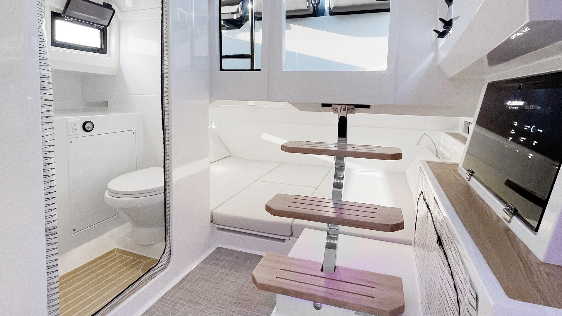 De Antonio Yachts D32 — photo 6