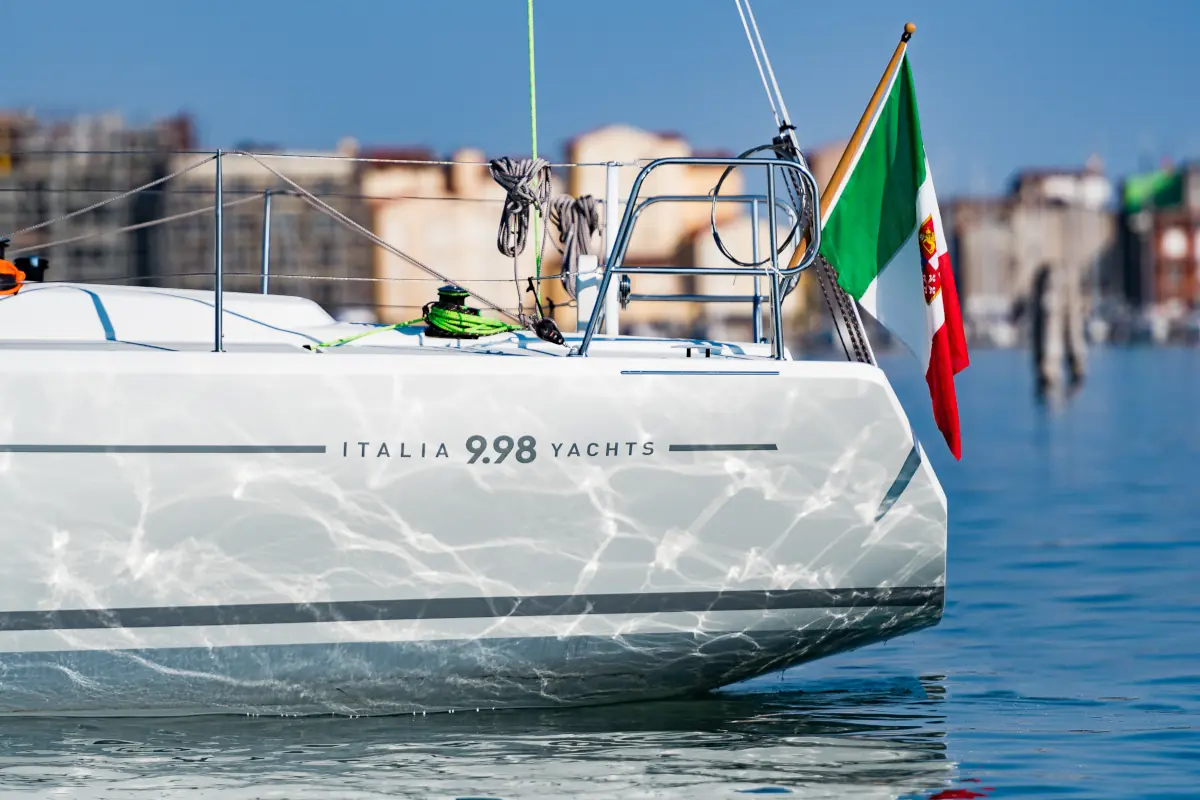 Italia Yachts IY 9.98 — photo 5