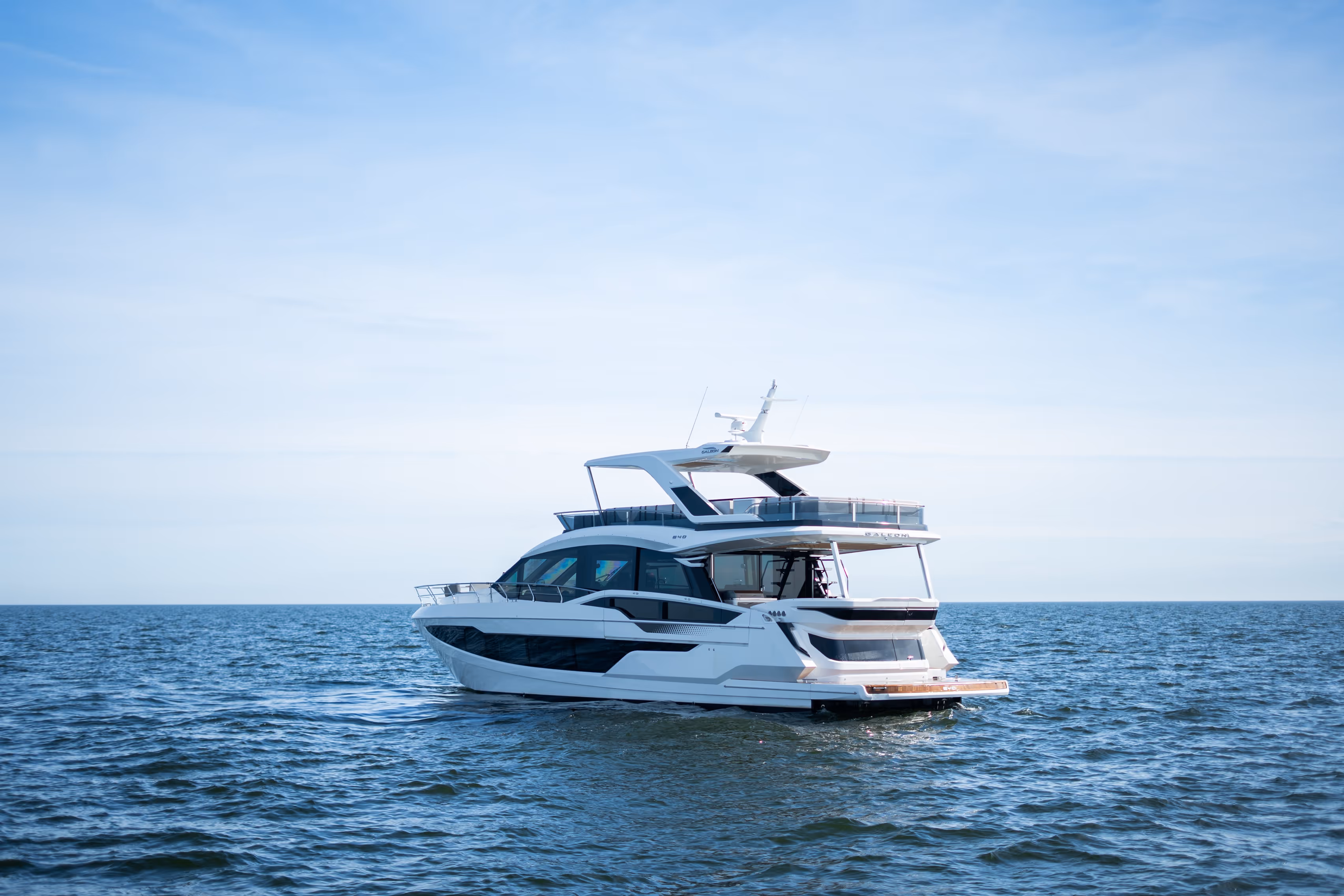 Galeon 640 FLY — photo 5