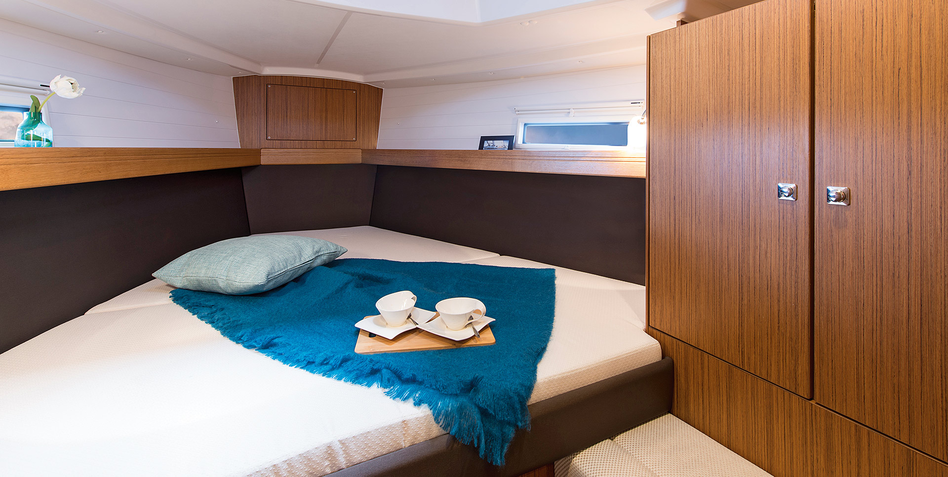 BAVARIA Cruiser 37 — photo 5