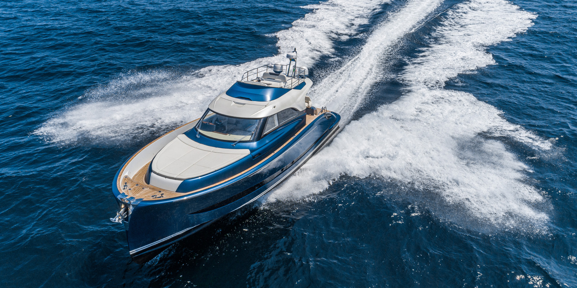 Solaris Power 48 Flybridge — photo 3