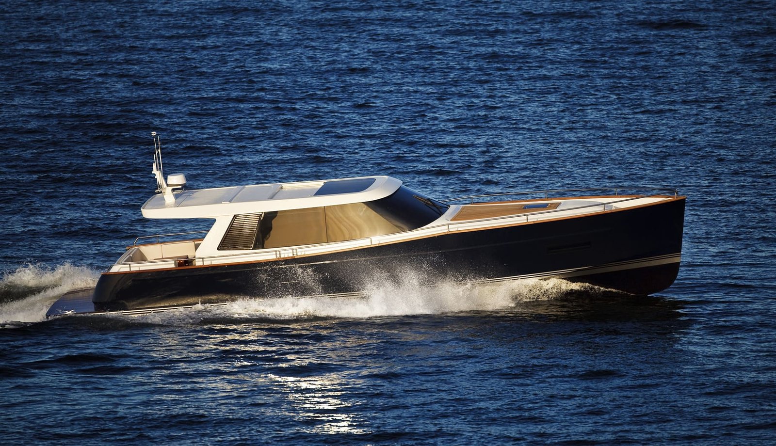 Contest Yachts Contest 52MC Fastlane