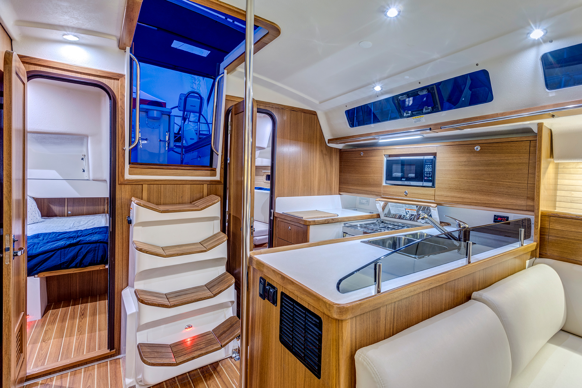 Catalina 426 — photo 2