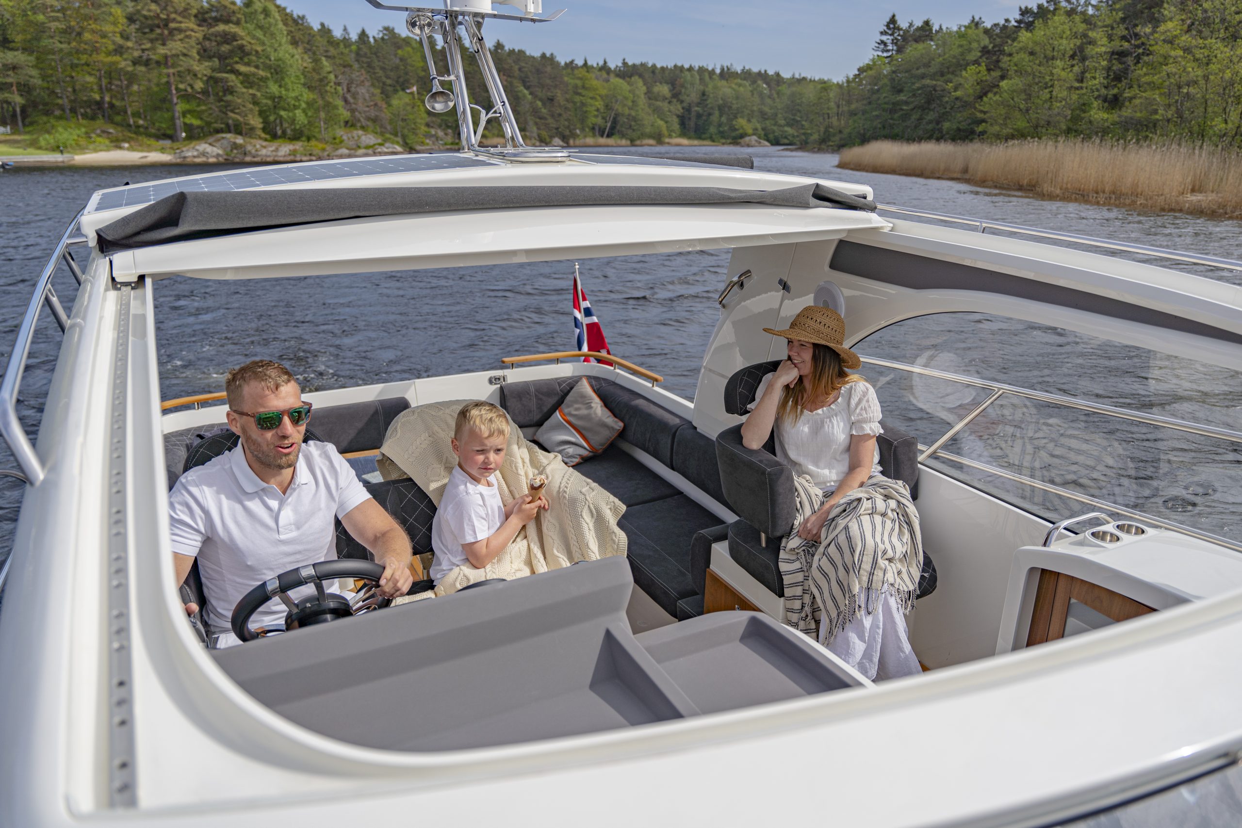 Marex 310 Sun Cruiser — photo 9