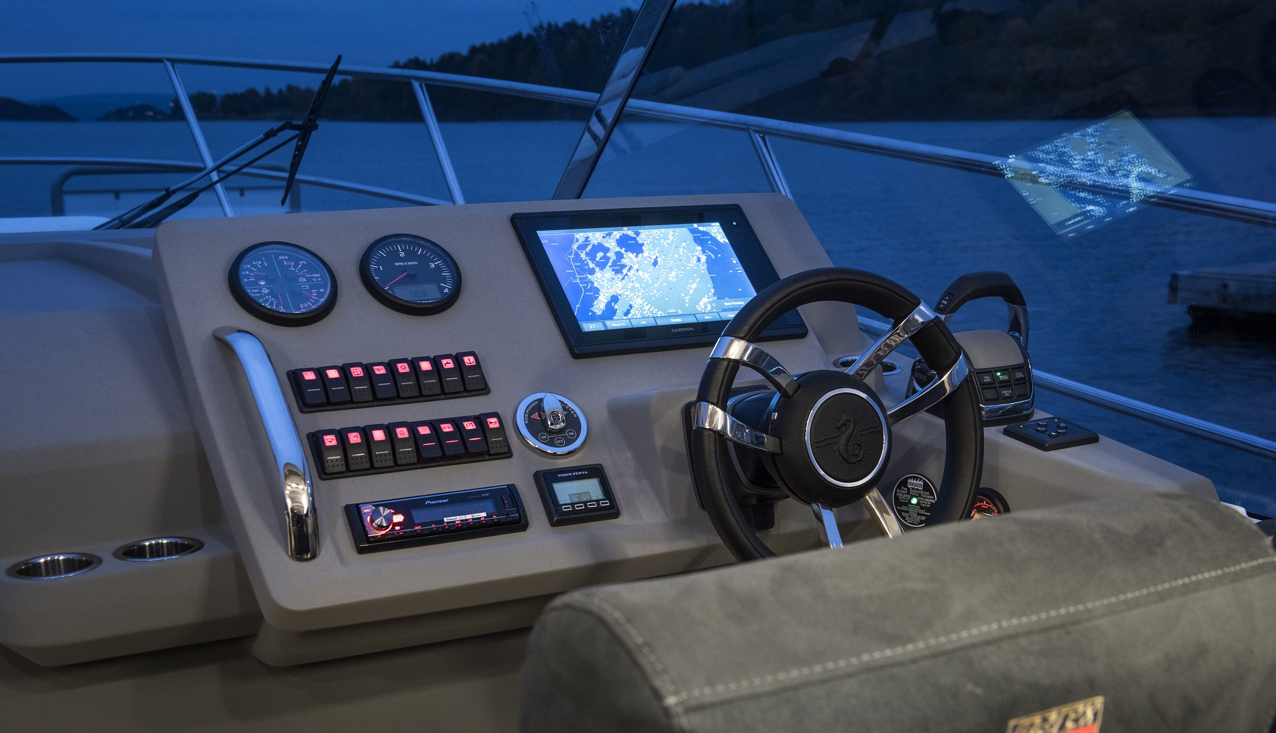 Marex 310 Sun Cruiser — photo 10