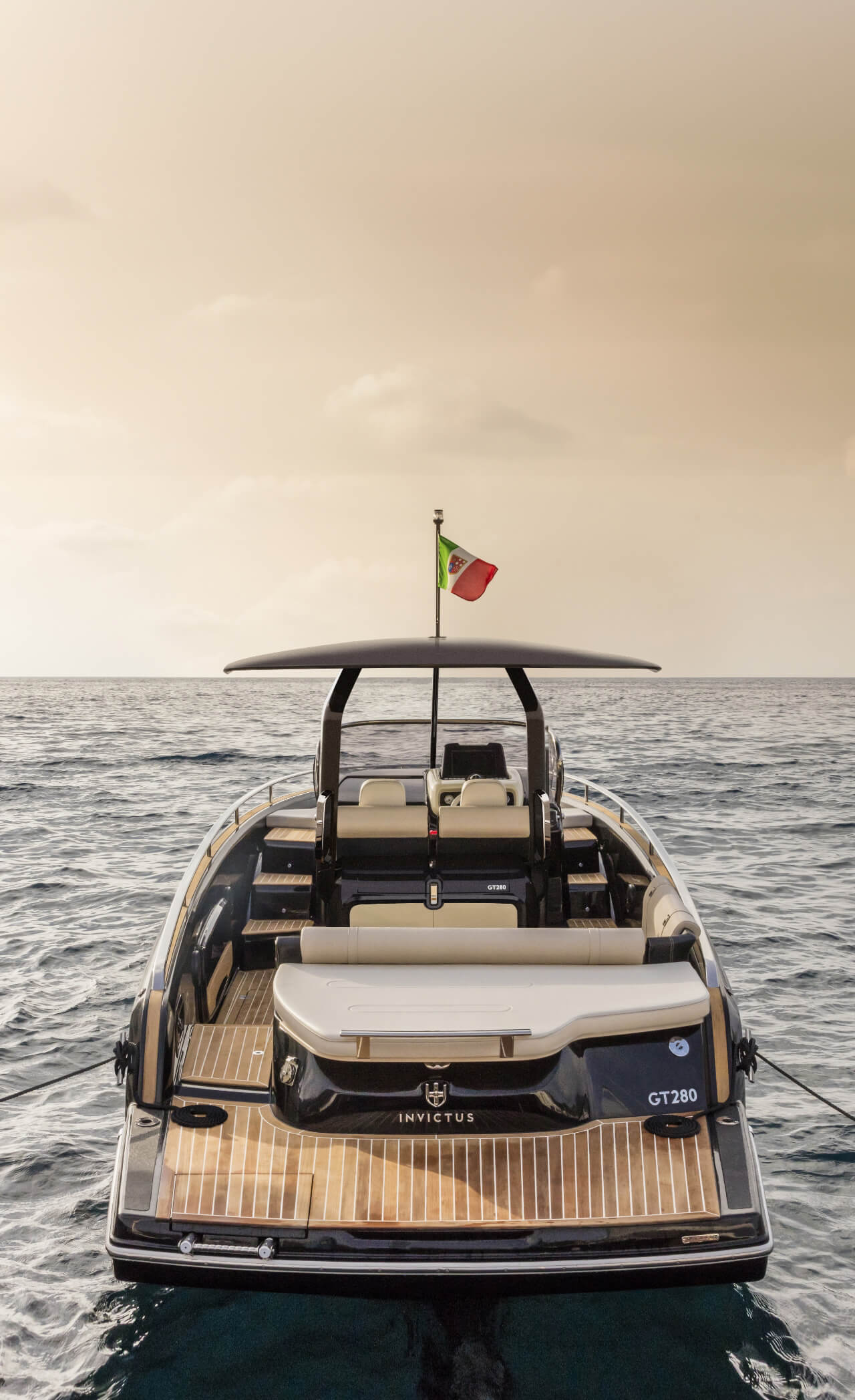 Invictus Yacht GT280 — photo 5