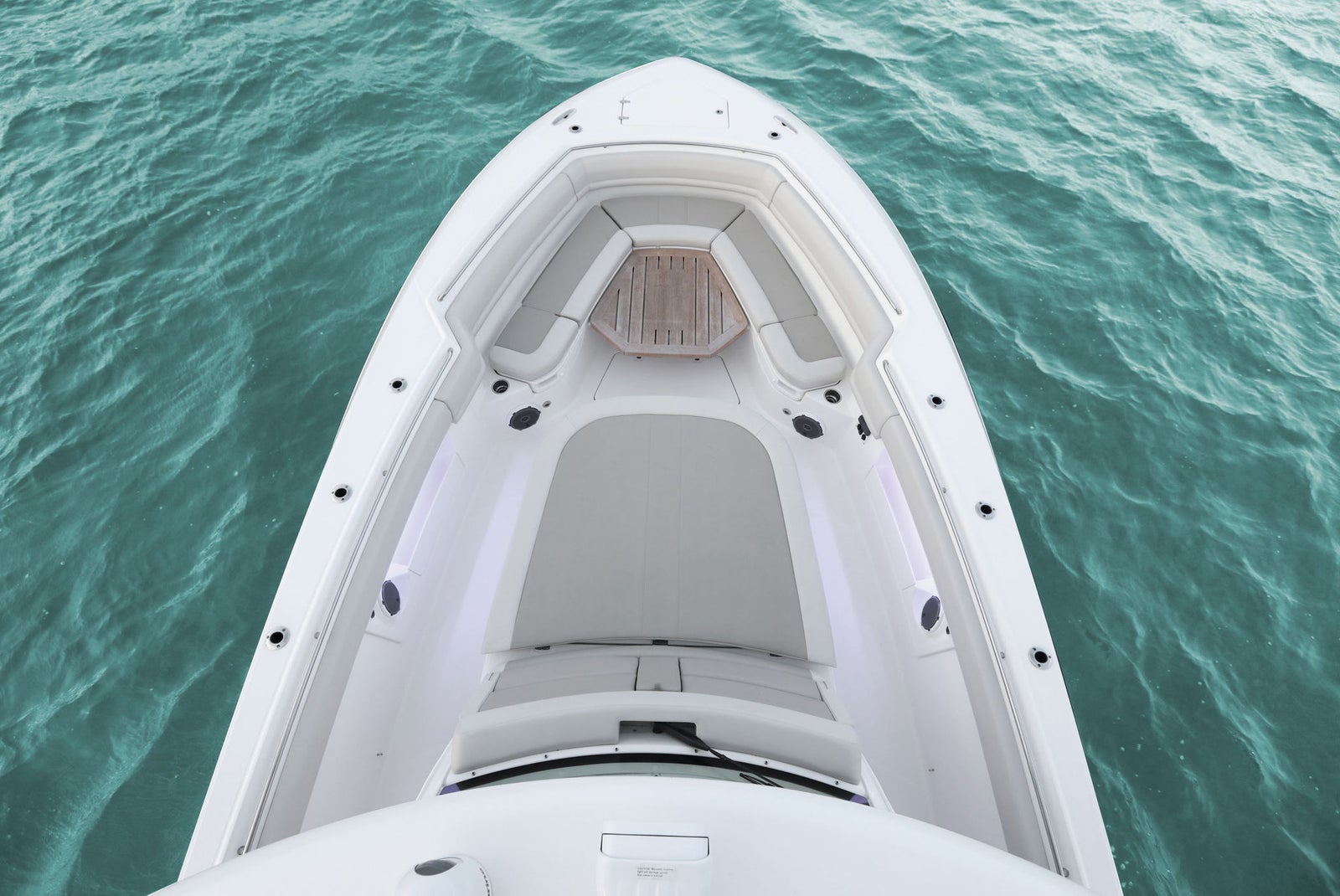 Boston Whaler 380 Outrage — photo 2