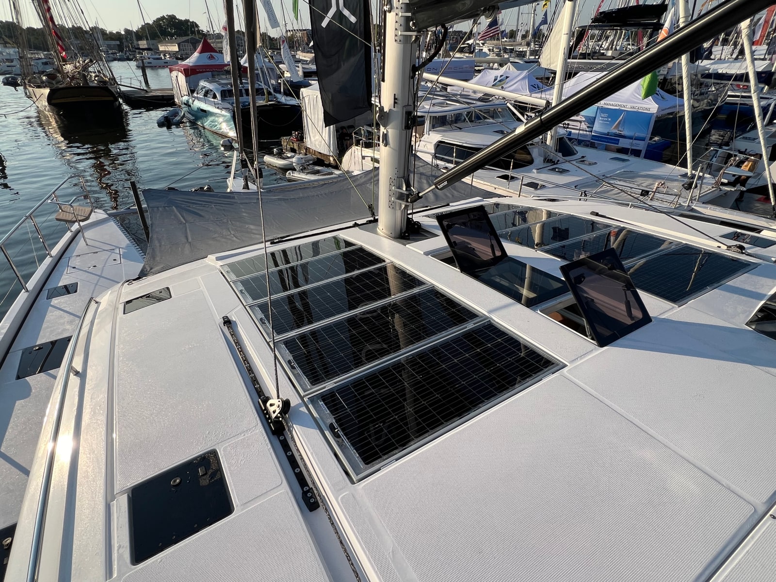 Xquisite Yachts Sixty Solar Sail — 照片 5