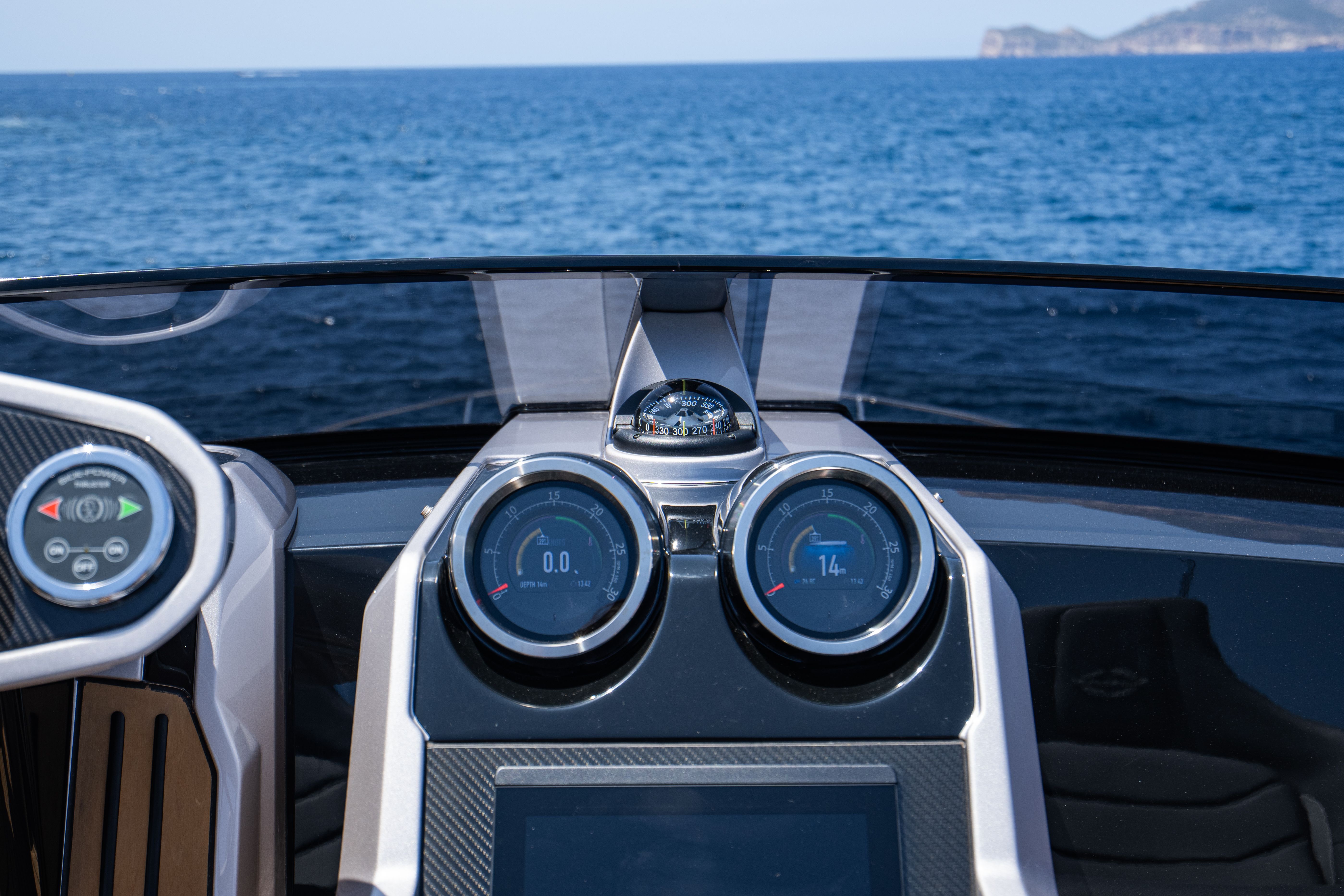 Sunseeker Predator 65 SportFly — photo 2