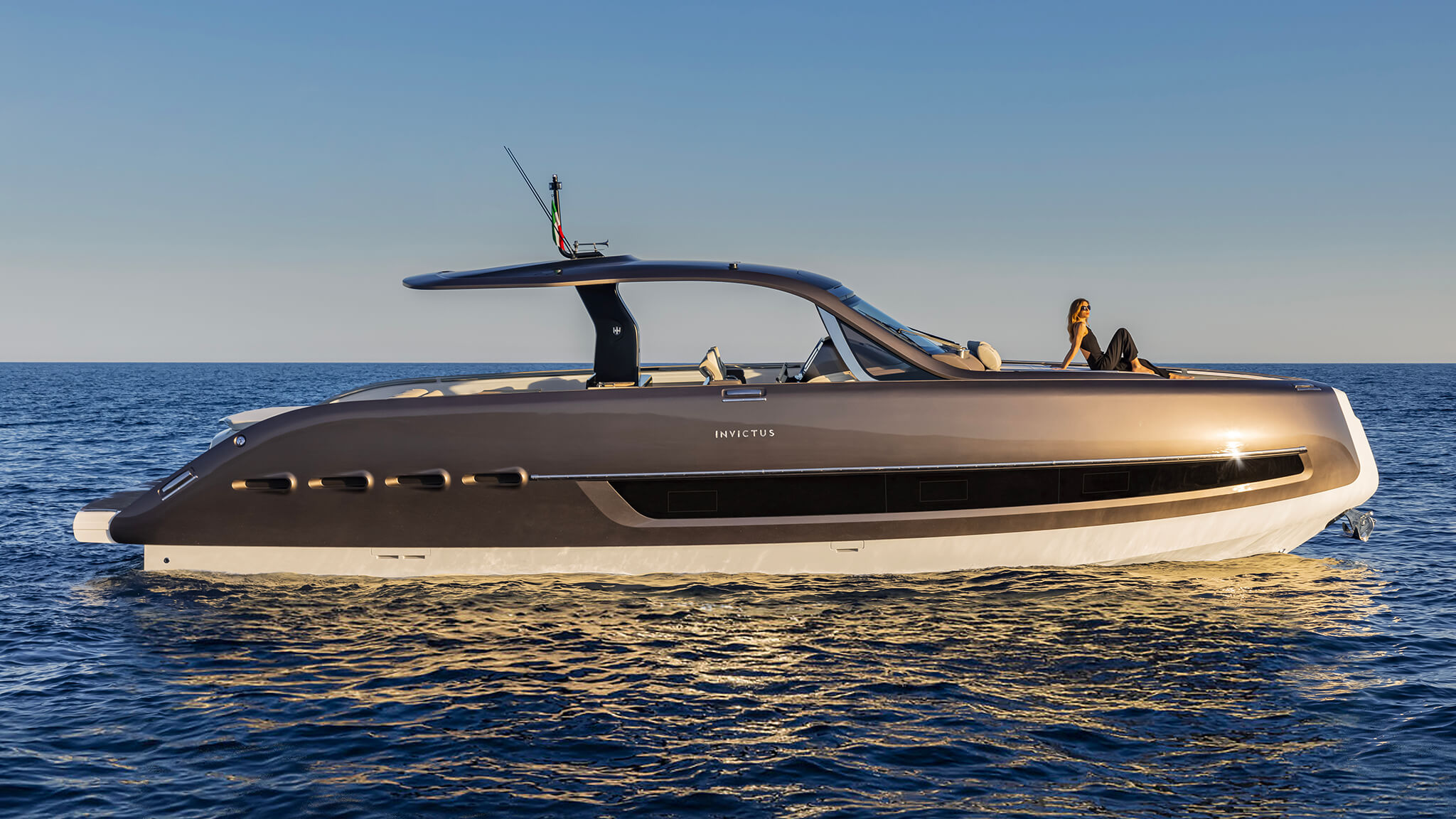 Invictus Yacht TT460