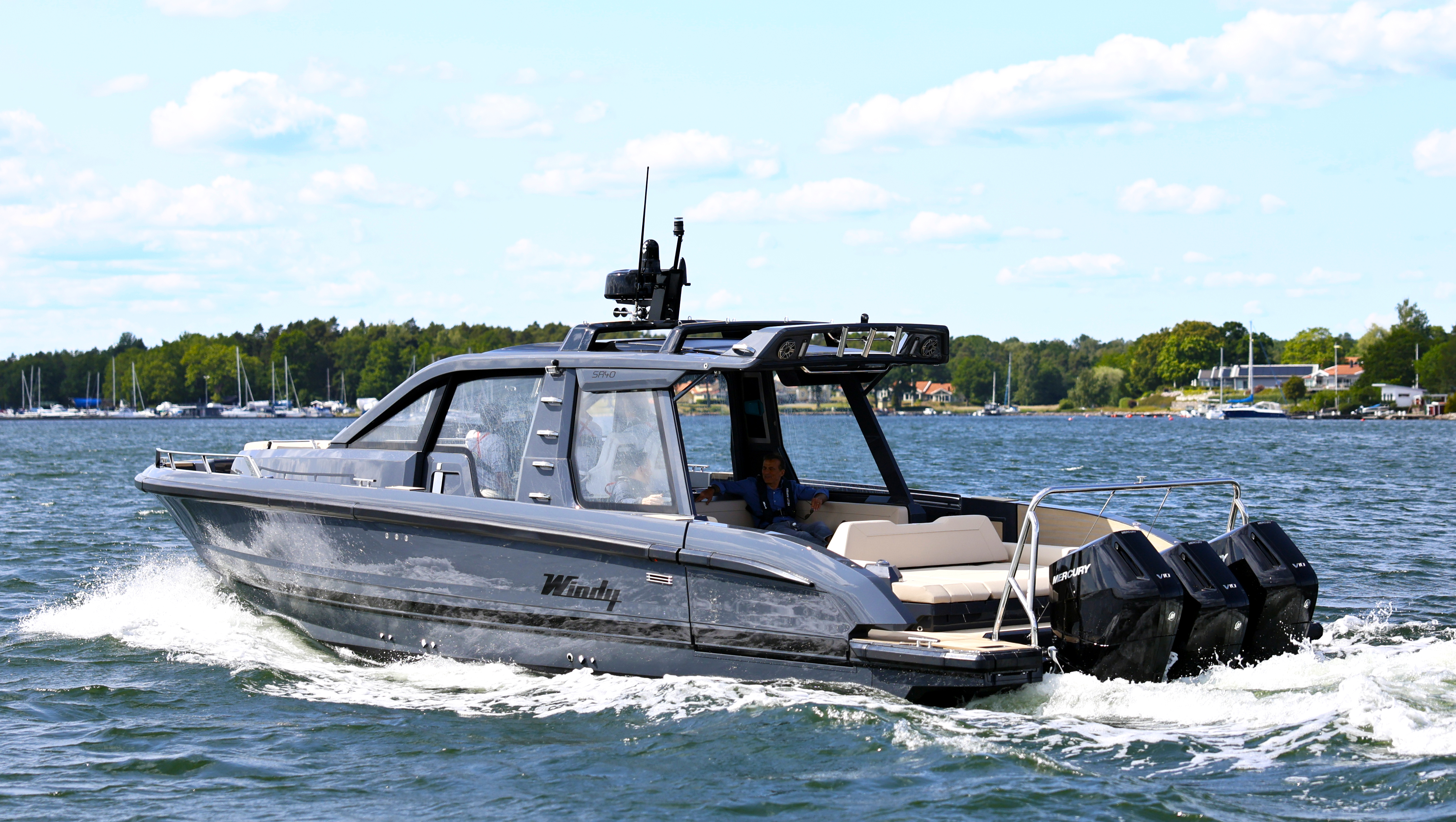Windy SR40 — photo 1