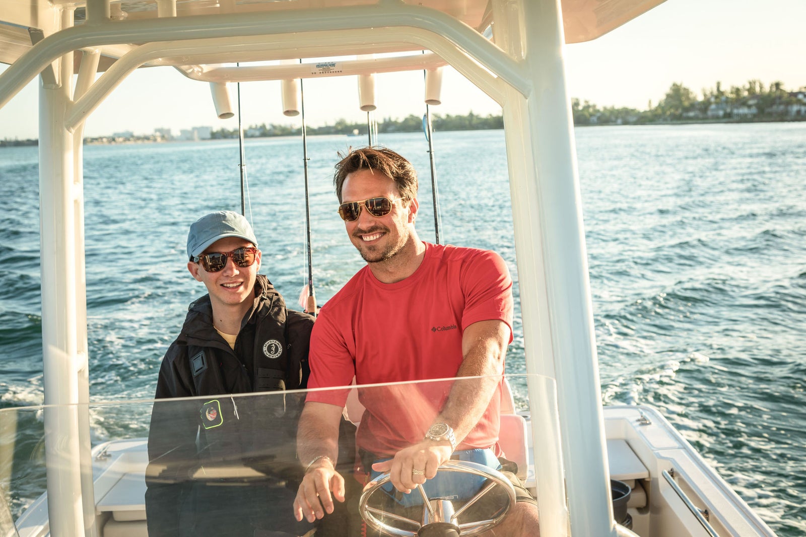 Boston Whaler 210 Montauk — photo 2
