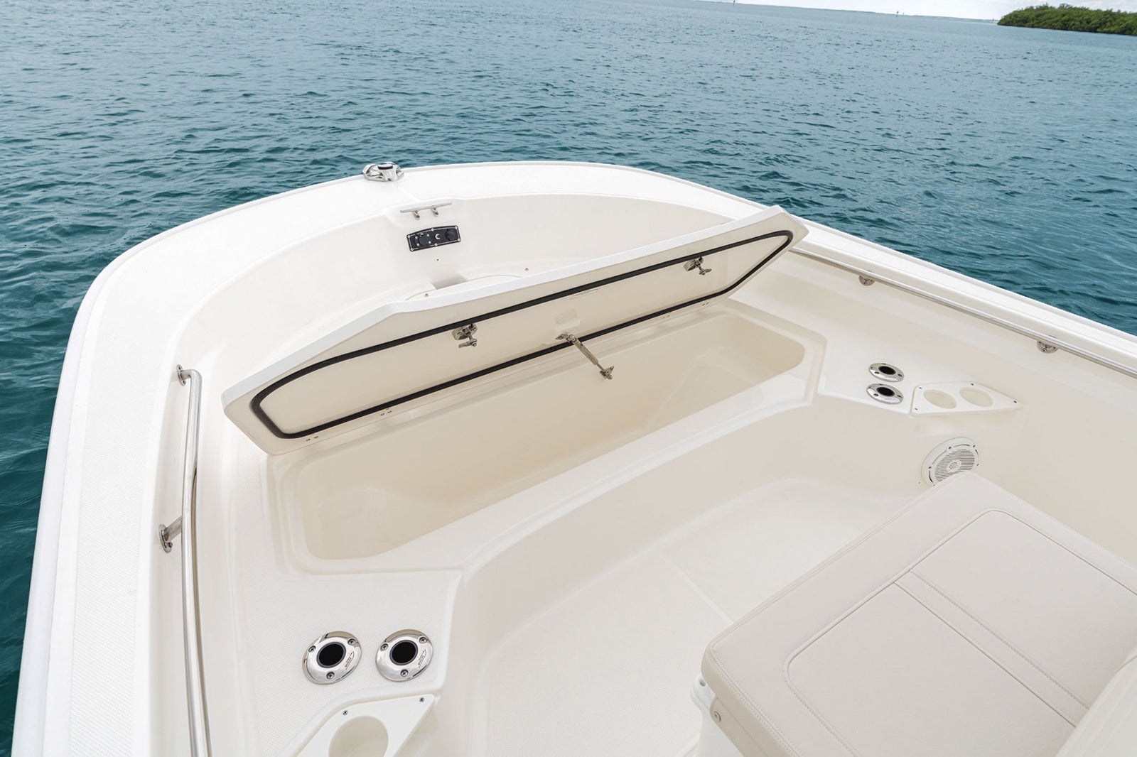 Boston Whaler 210 Montauk — photo 5