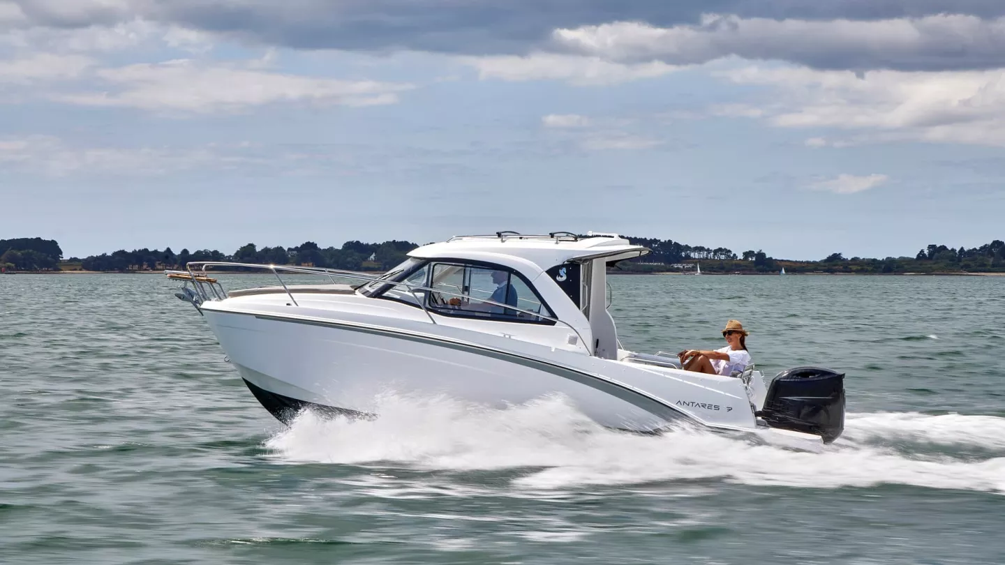 Beneteau Antares 7 — photo 4