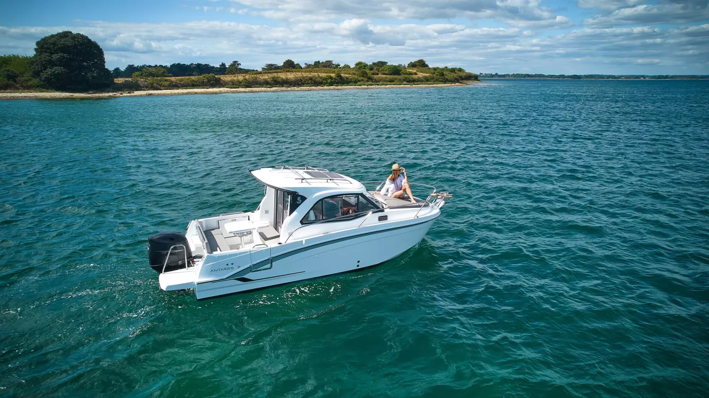 Beneteau Antares 7 — photo 5