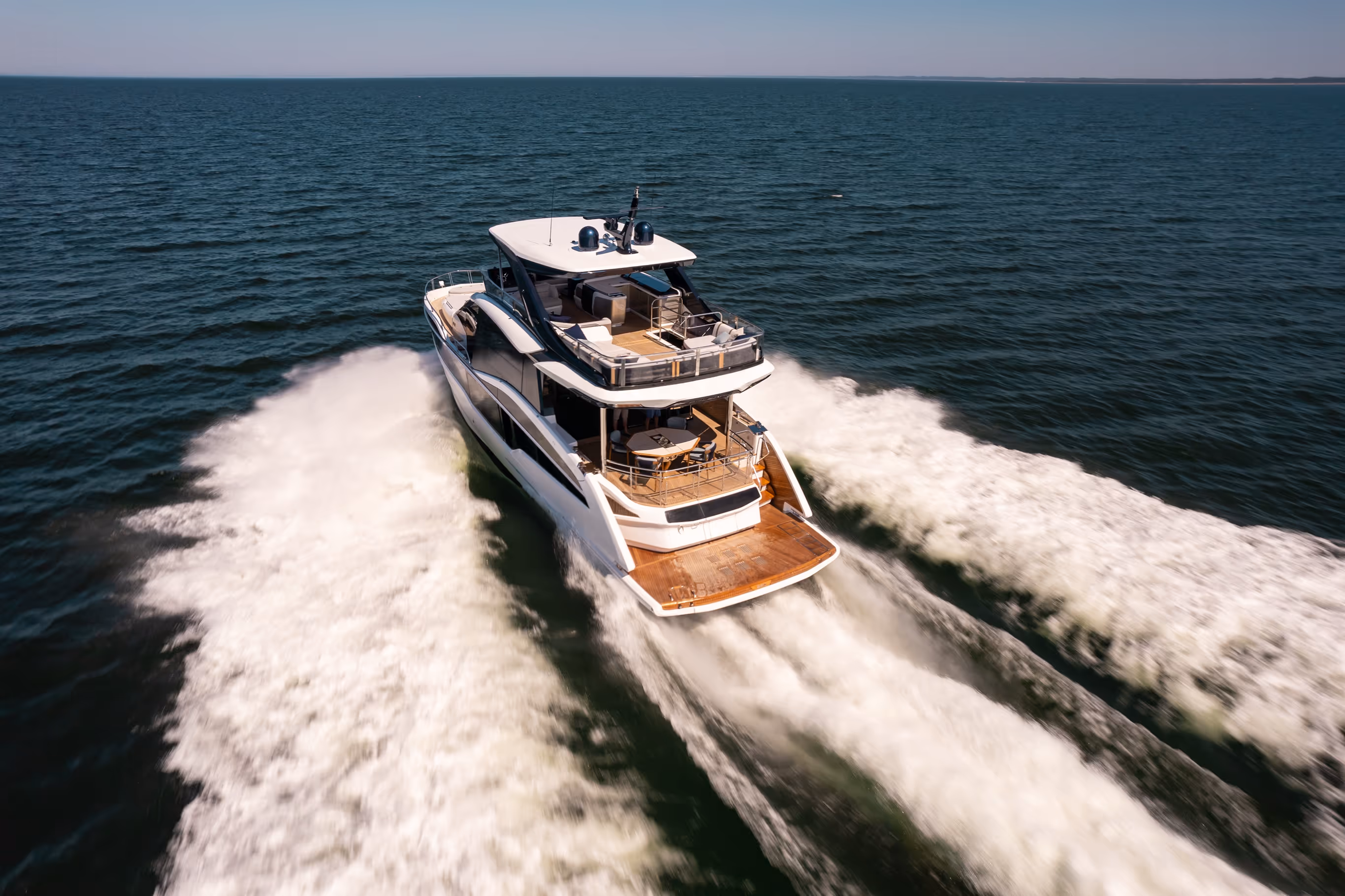 Galeon 620 FLY — photo 3