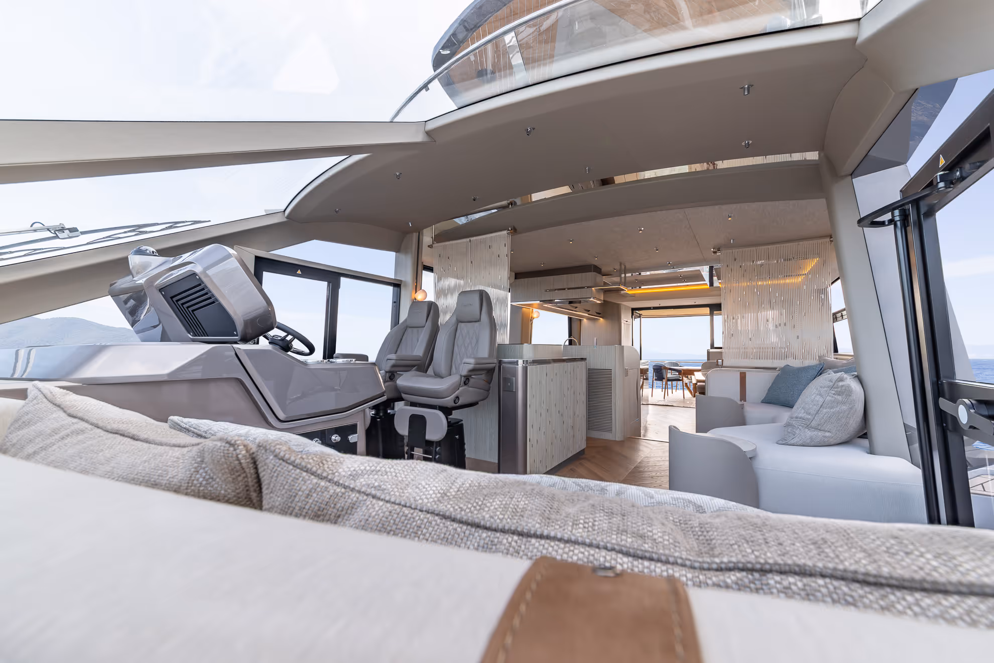 Galeon 620 FLY — photo 9