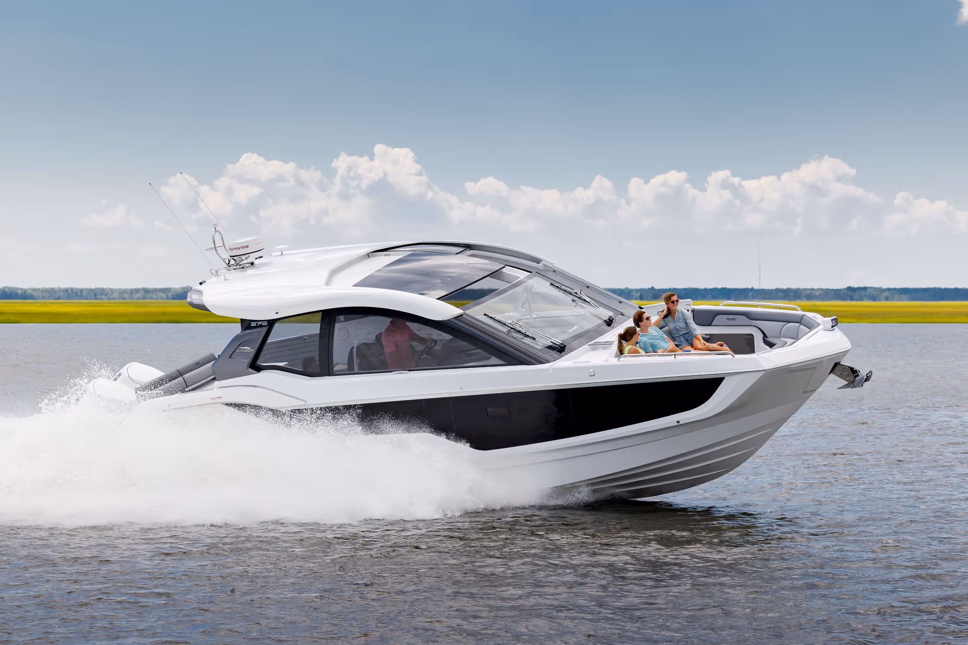Galeon 375 GTO — photo 10