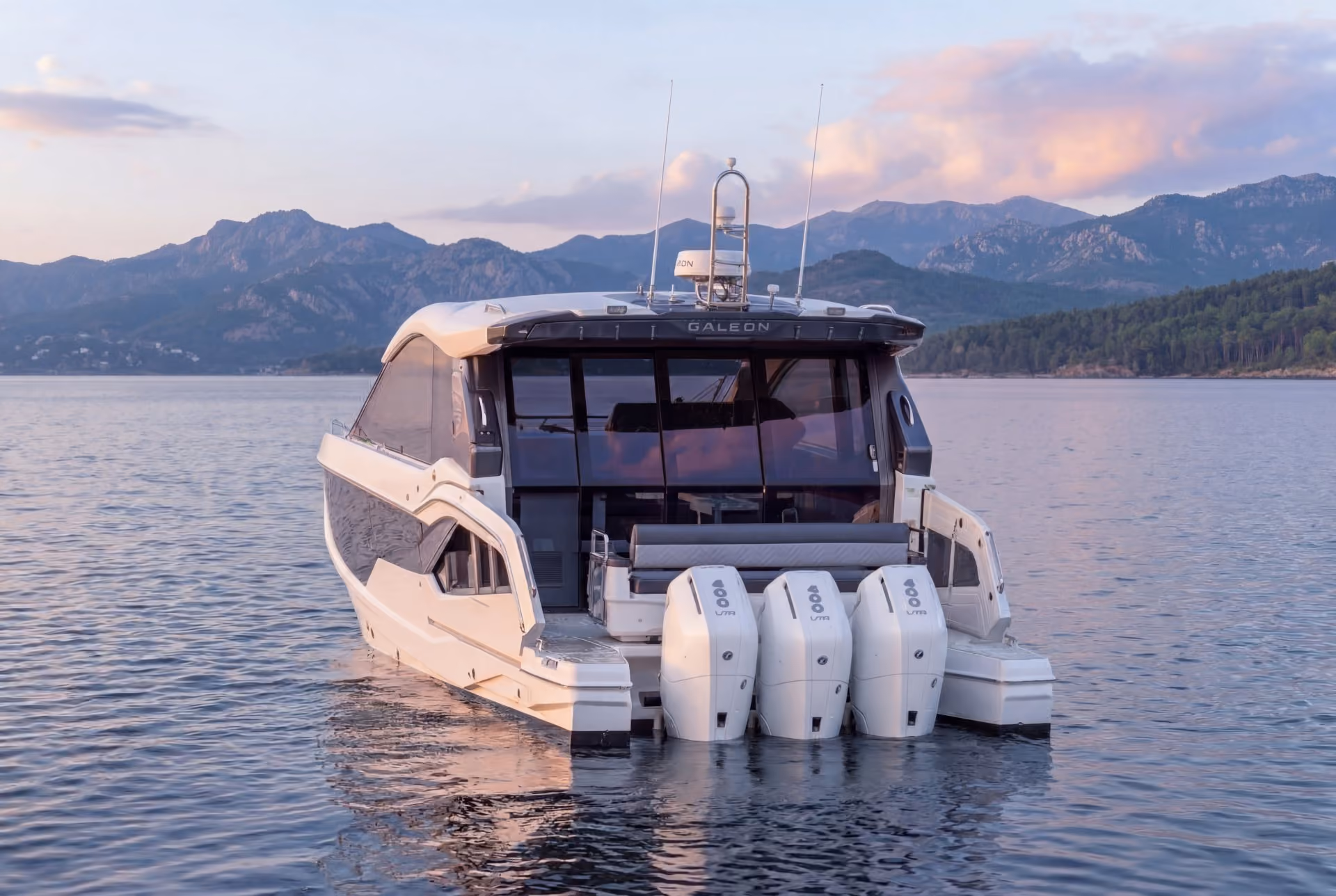 Galeon 375 GTO — photo 6