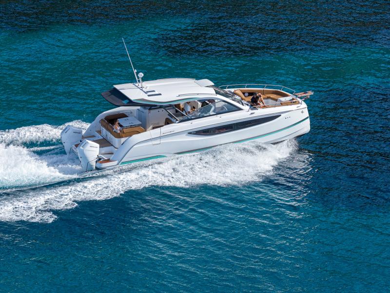 Jeanneau TH38 — photo 7