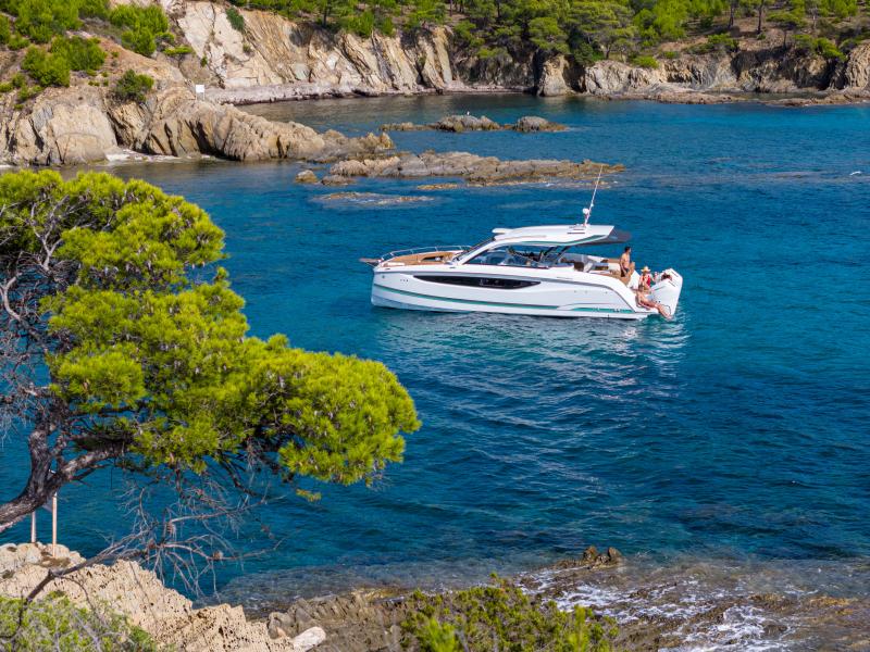 Jeanneau TH38 — photo 4