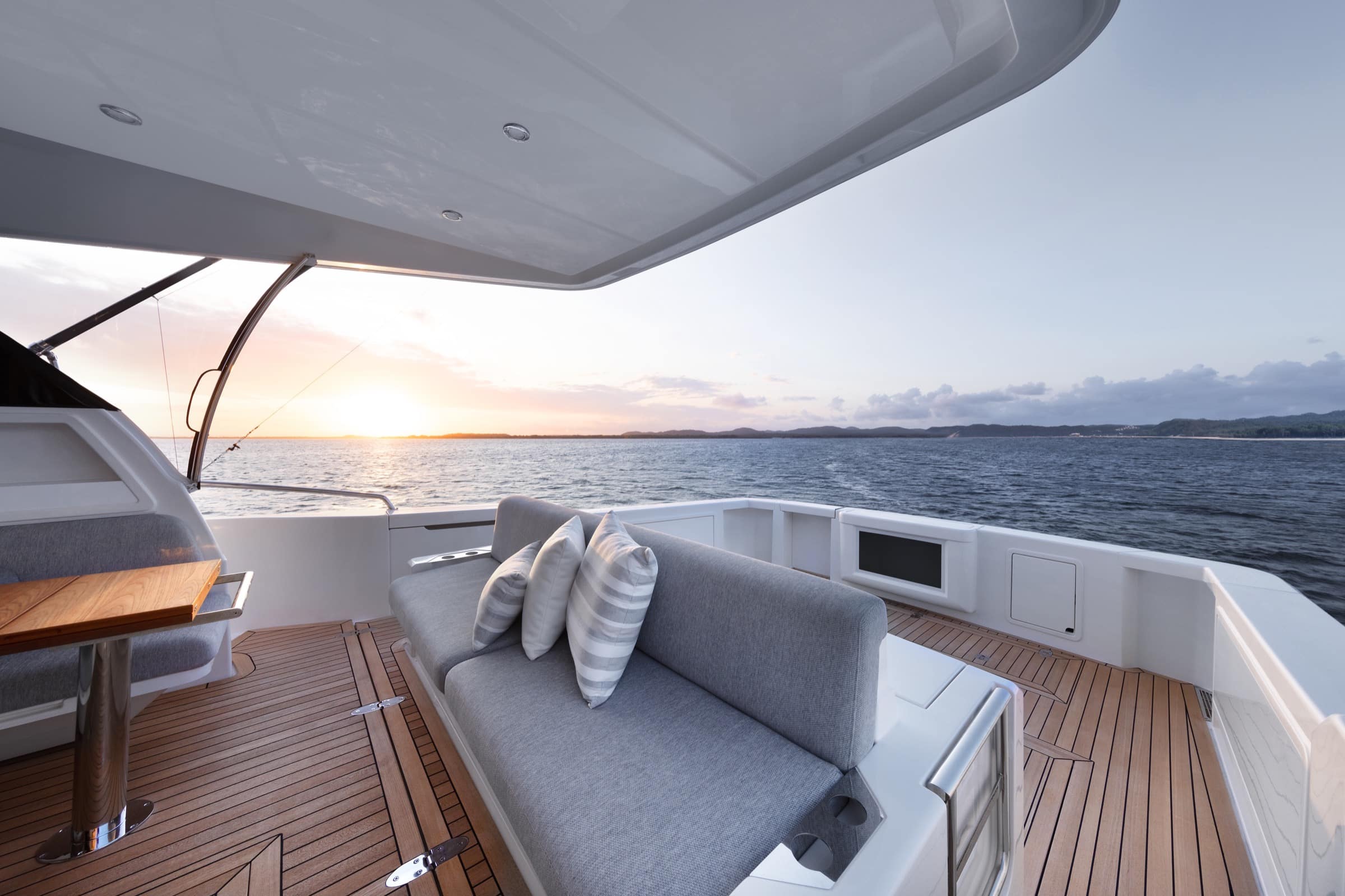 Maritimo S600 — photo 8