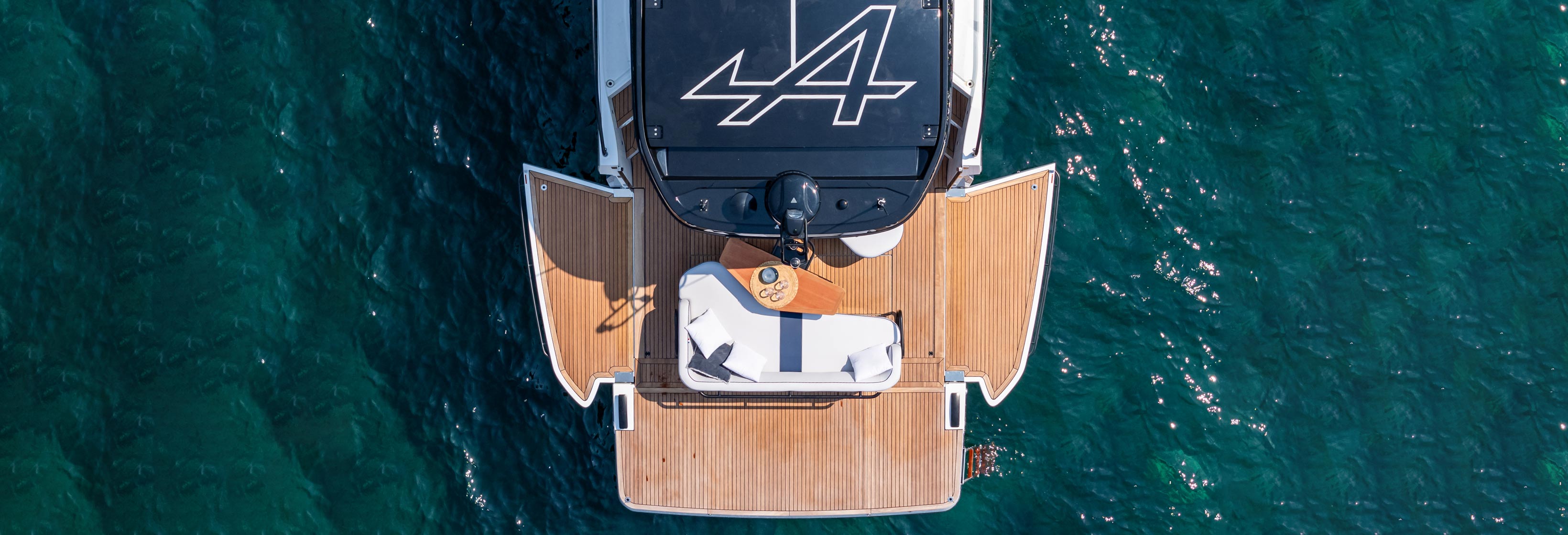 Beneteau Gran Turismo 40 Coupe — Foto 16