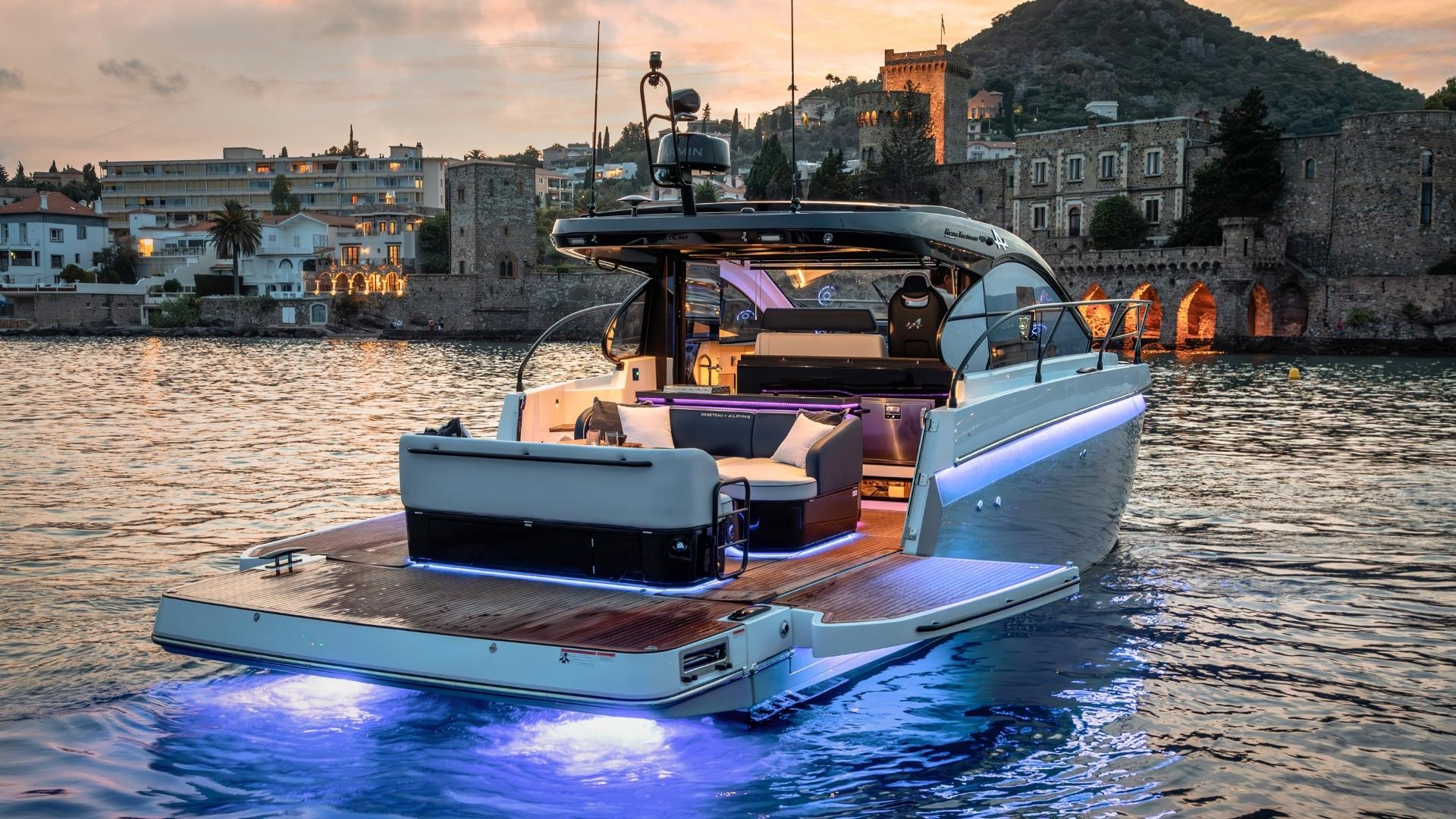 Beneteau Gran Turismo 40 Coupe — Foto 12
