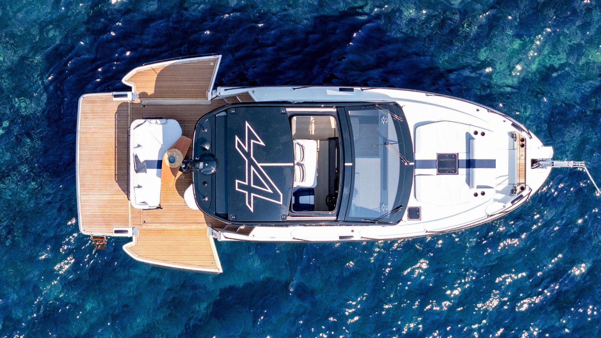 Beneteau Gran Turismo 40 Coupe — Foto 7