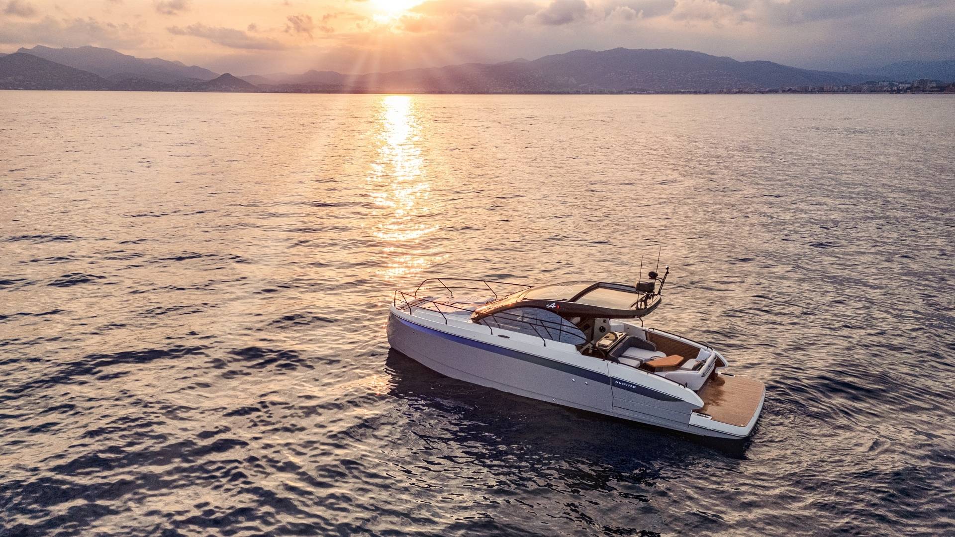 Beneteau Gran Turismo 40 Coupe — Foto 14