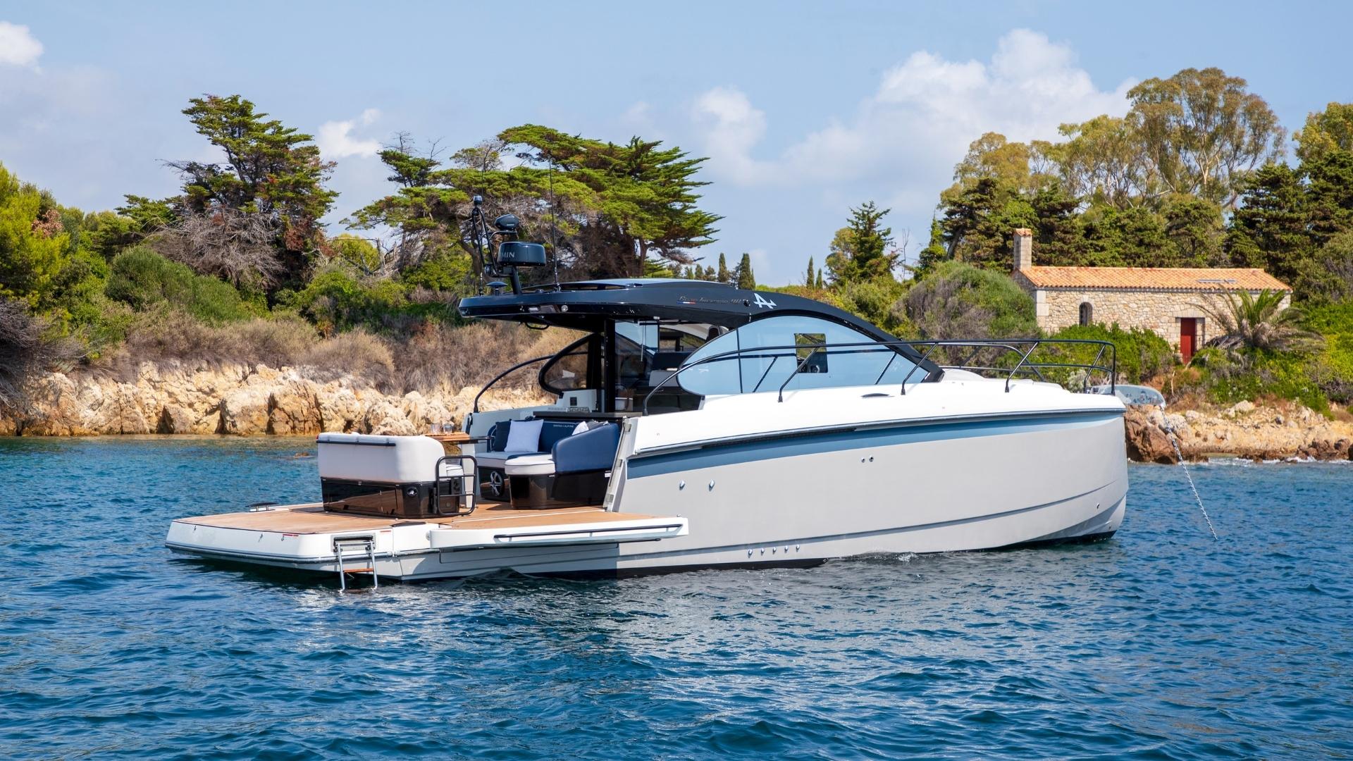 Beneteau Gran Turismo 40 Coupe — Foto 2